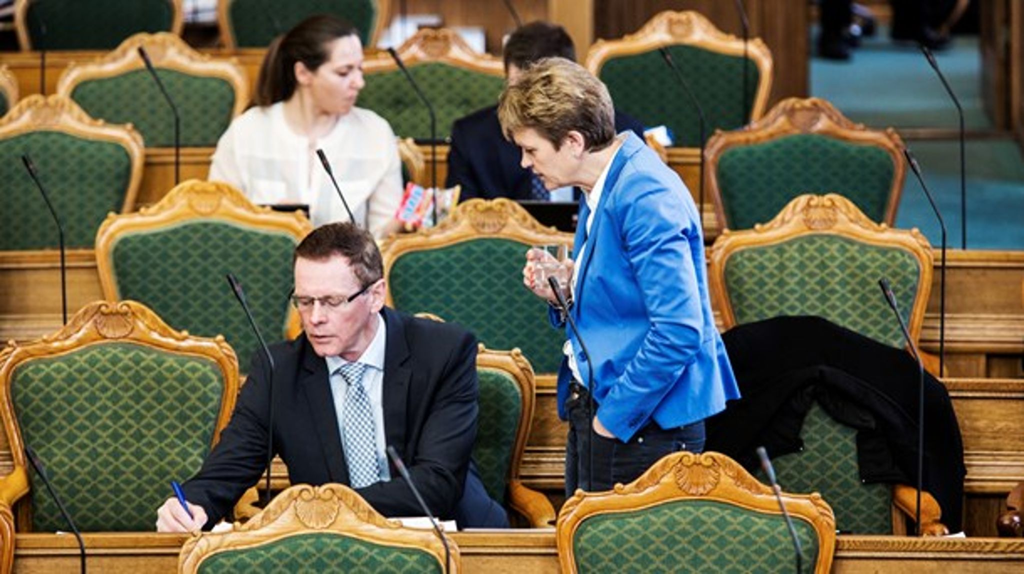 Miljø- og fødevareordfører Erling Bonnesen (V) ses her med forhenværende miljø- og fødevareminister Eva Kjer Hansen (V), der i sin tid lavede aftalen om fødevare- og landbrugspakken. 
