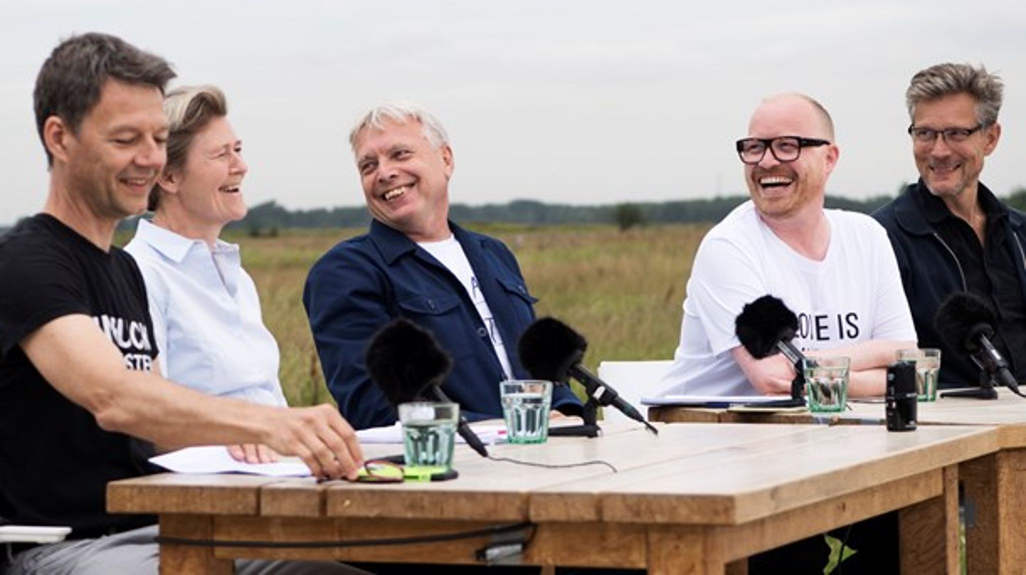 Ved at holde sommergruppemøde på Amager Fælled pirkede Alternativet til et af socialdemokraternes ømme punkter i København. Det samme gjorde SF, der også er inde i kampen om de grønne storby-stemmer.<br>