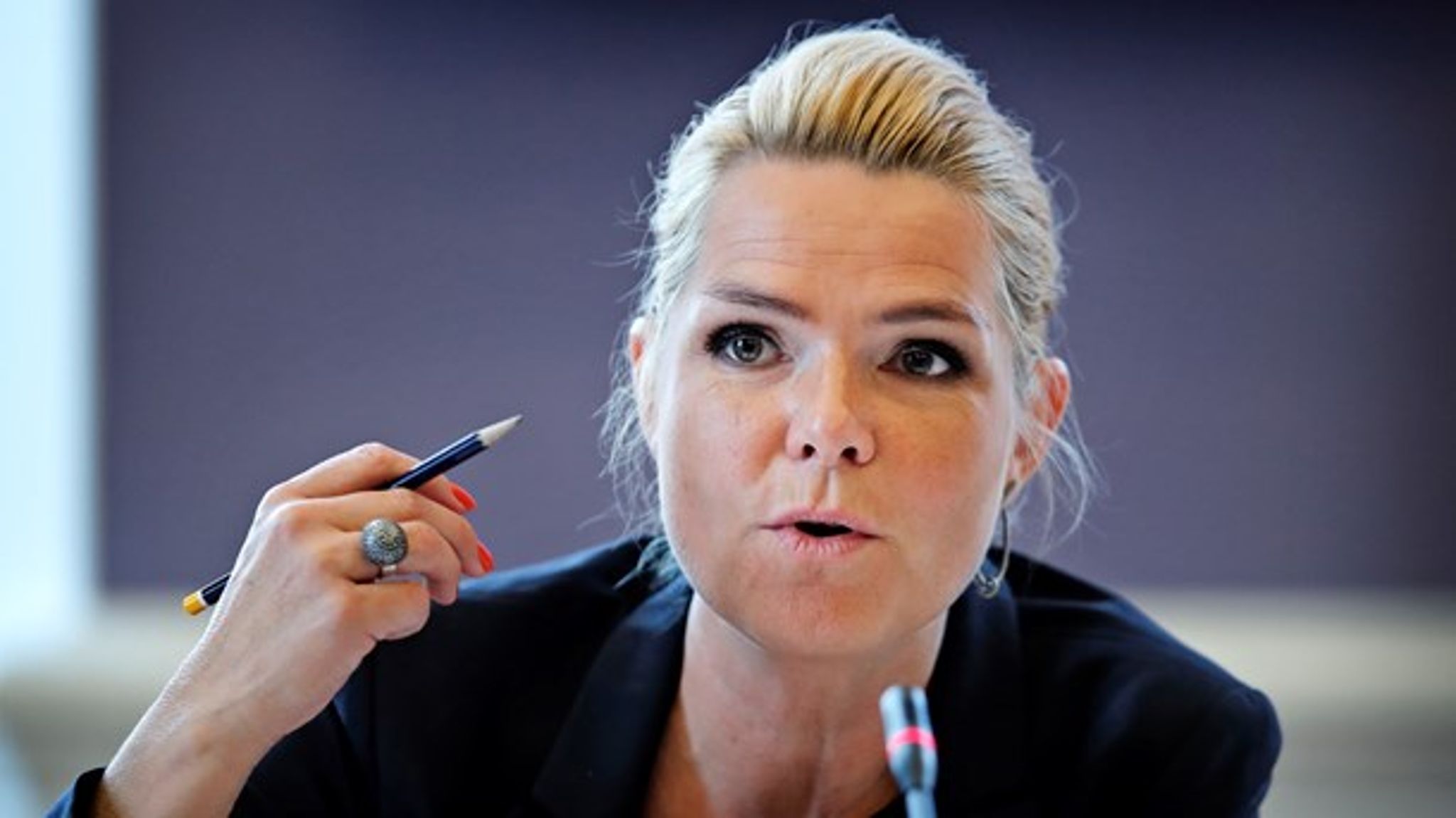 Udlændinge- og integrationsministeren skal endnu engang i samråd om den ulovlige instruks om adskillelse af gifte asylpar.&nbsp;