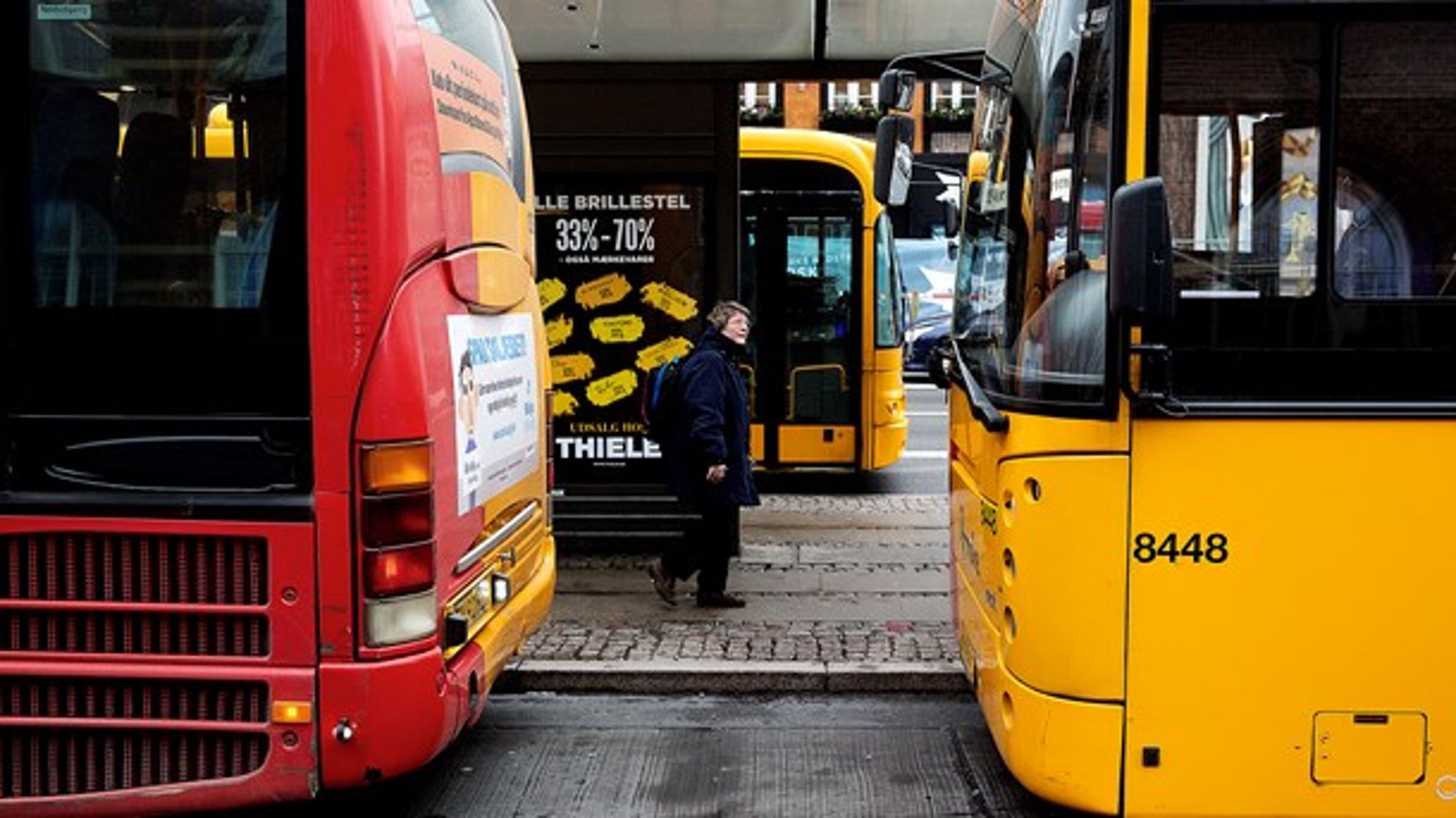 Movia bruger&nbsp;alt for mange penge på administration, der i stedet kunne være brugt til at styrke den grønne offentlige transport, skriver&nbsp;Cecilia Lonning-Skovgaard (V) og Tommy Petersen (R).