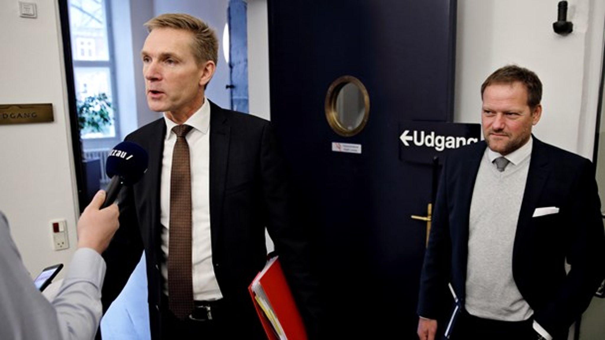 Hvis DF skal i offensiven igen efter den kommunale skuffelse, skal Kristian Thulesen Dahl og René Christensen tage alle stik hjem i de aktuelle forhandlinger om finanslov, skat og udlændingepolitik. <br>