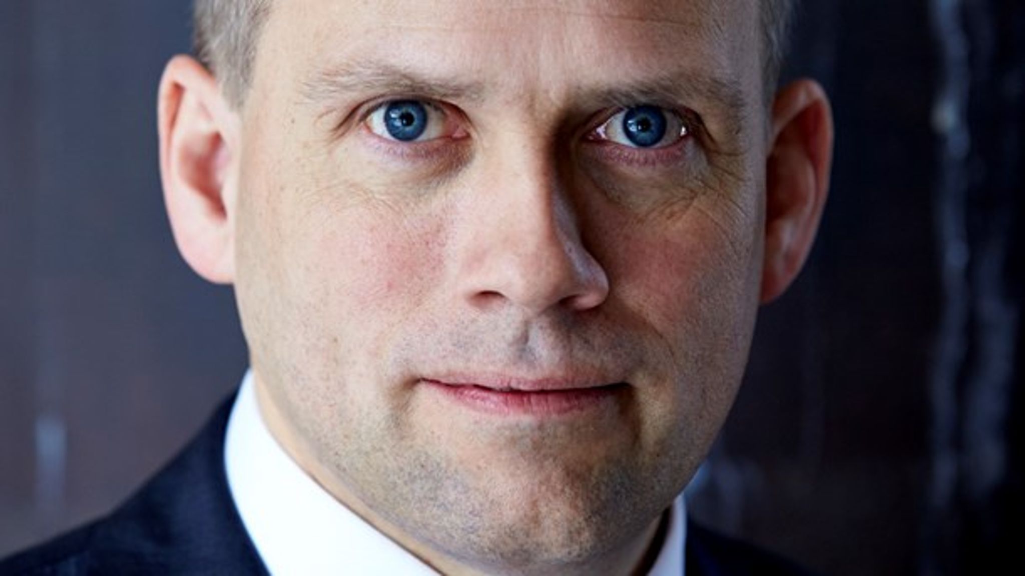 Man åbner op for øget magtanvendelse på sikrede institutioner, hvor de, der ikke samarbejder, skal mødes med overvågning, kontrol og fysisk magt. Det kan være kontraproduktivt, mener Henrik Dam.