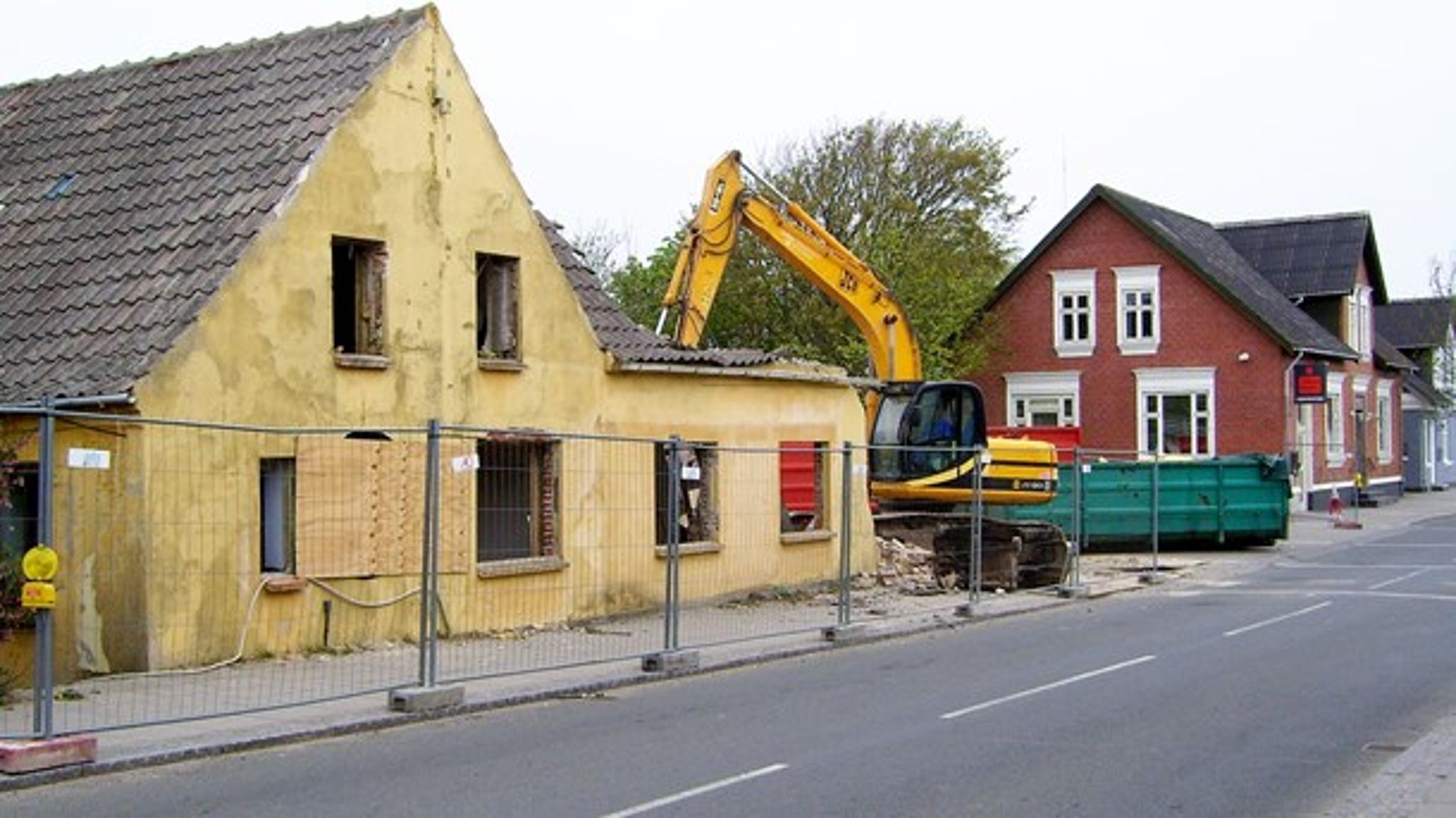 Nedrivningspuljen er essentiel for at få nye tilflyttere til yderkommunerne, skriver Anders Johansson.