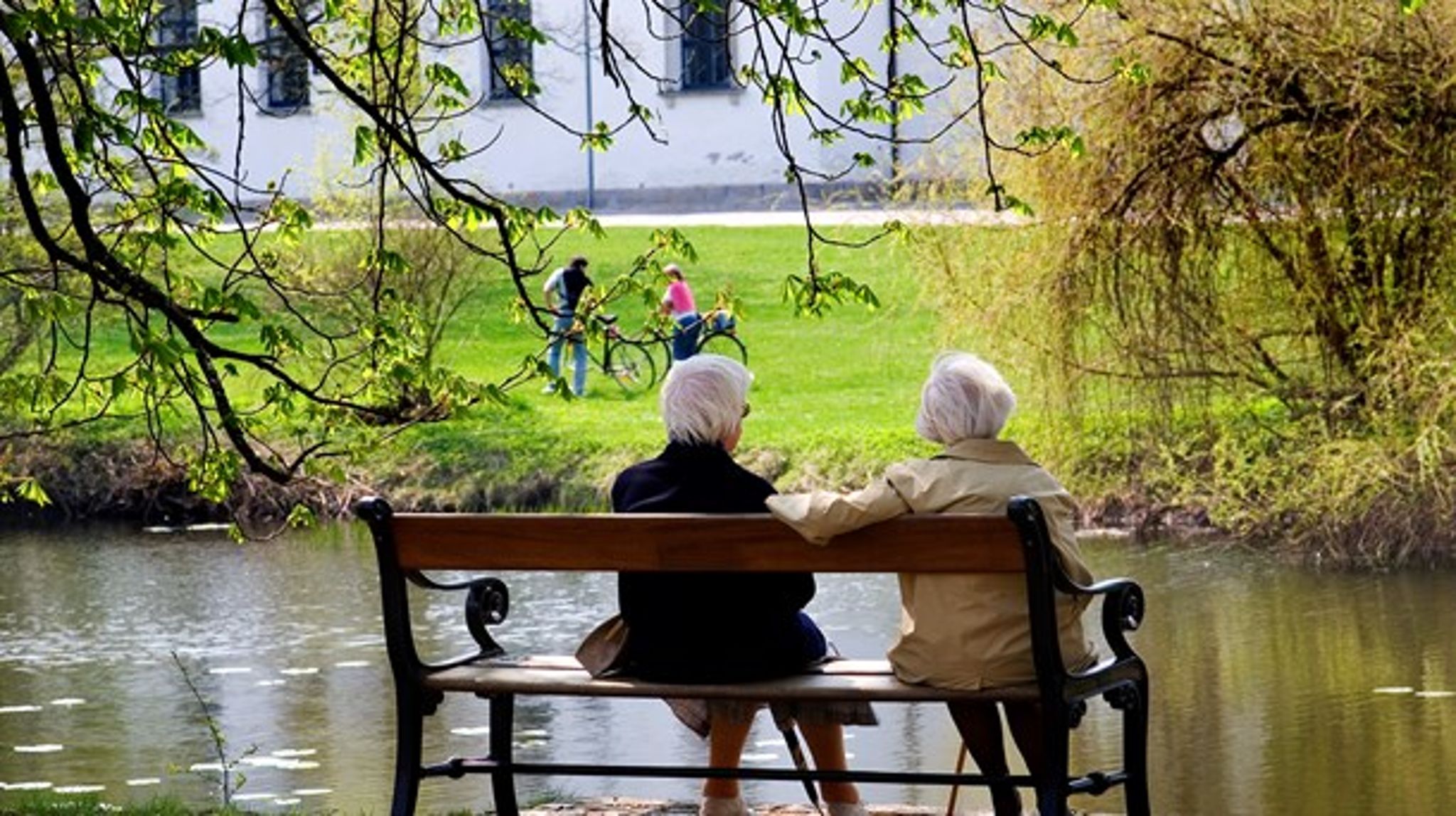 Regeringens bud på en løsning er ikke overraskende, at mennesker på offentlige ydelser, som ikke har sparet op til pension, skal tvinges til selv at spare op, skriver Kirsten Normann Andersen (SF).