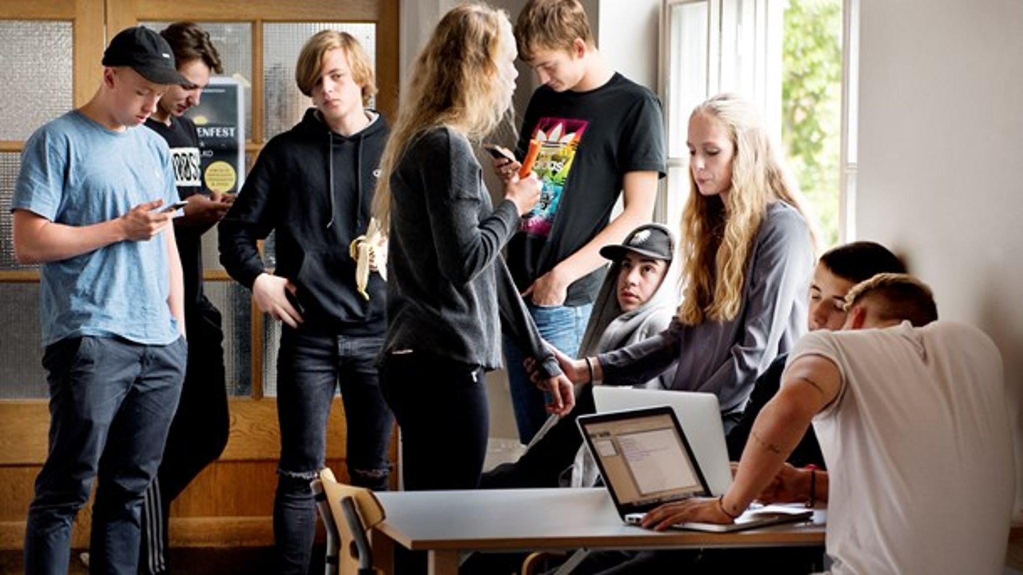 Der er brug for et langt stærkere fokus på mental trivsel i folkeskolen og på ungdomsuddannelserne, skriver&nbsp;Niels Christian Barkholt og&nbsp;Trine Hammershøy.<br>