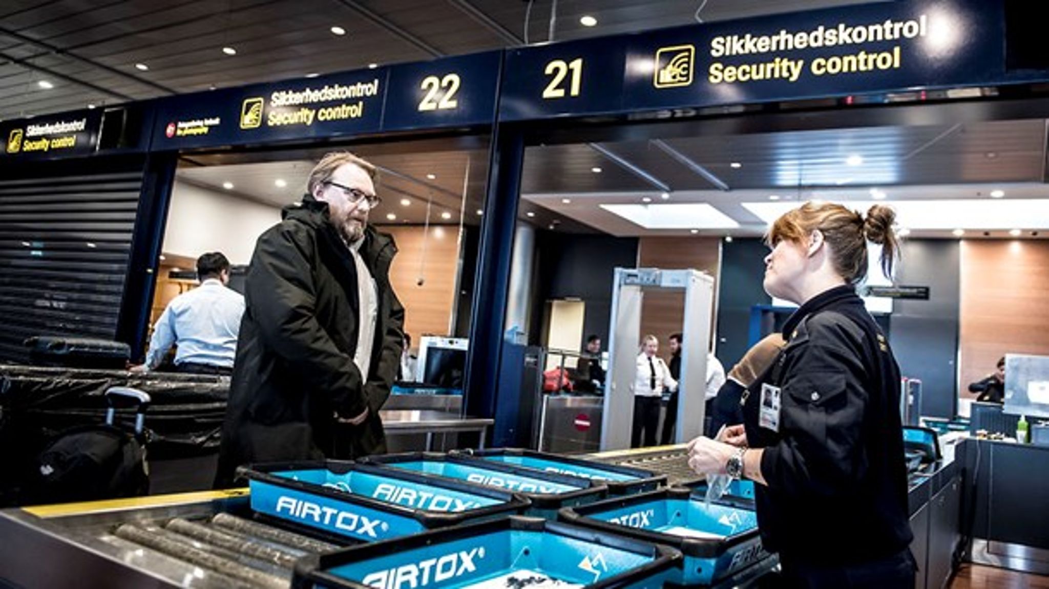 Regeringens nye opholdskrav kan ramme forskere særligt hårdt – og vil betyde, at færre søger ud for at dygtiggøre sig, hvis man skal tro en undersøgelse foretaget af Magistrenes A-kasse. Arkivfoto fra Københavns Lufthavn. 