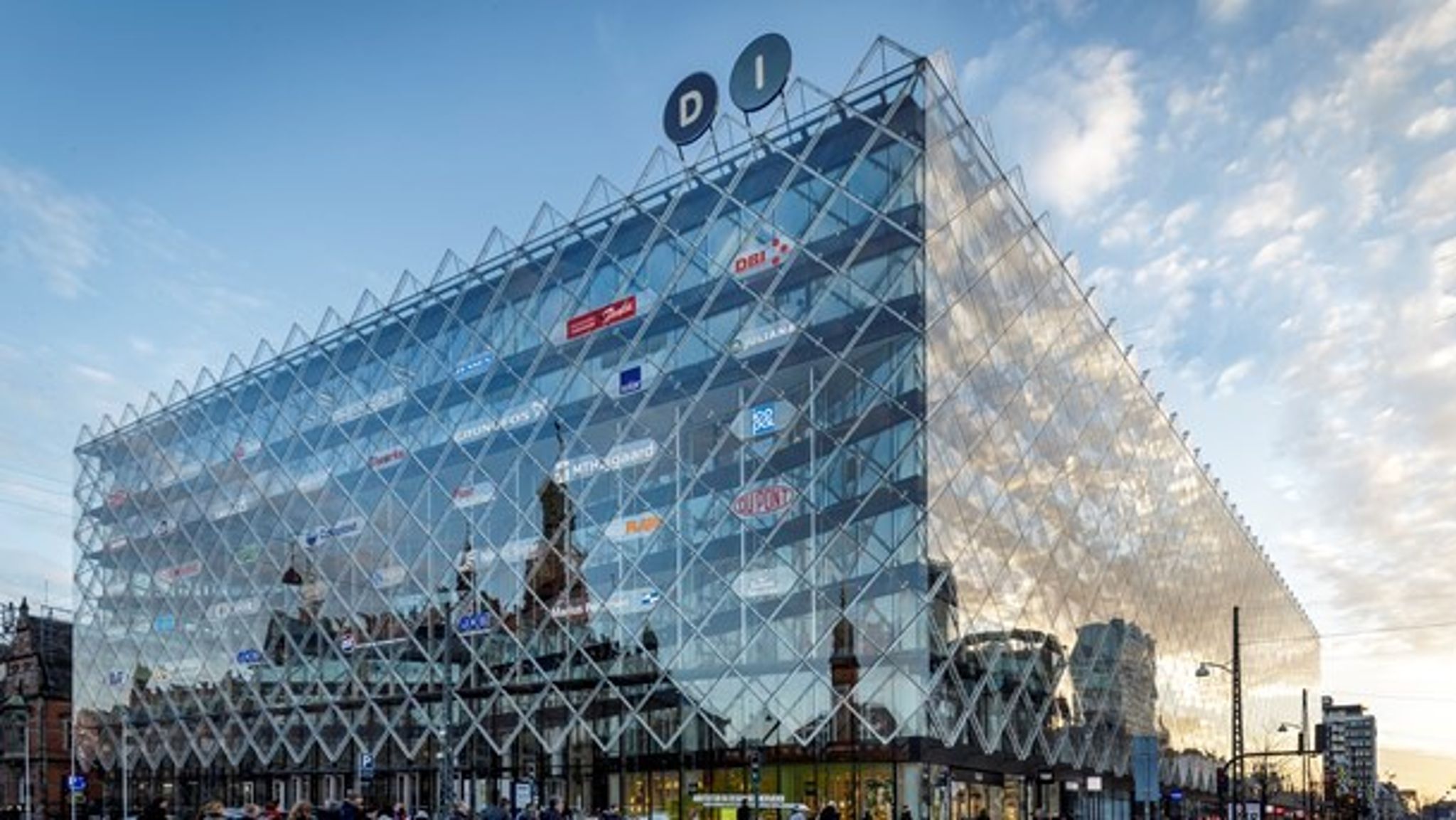 Fire ud af ti DI-virksomheder, der har ledt efter nye medarbejdere det seneste år, fortæller, at de ikke har kunnet rekruttere de medarbejdere, som de gerne ville have.<br>