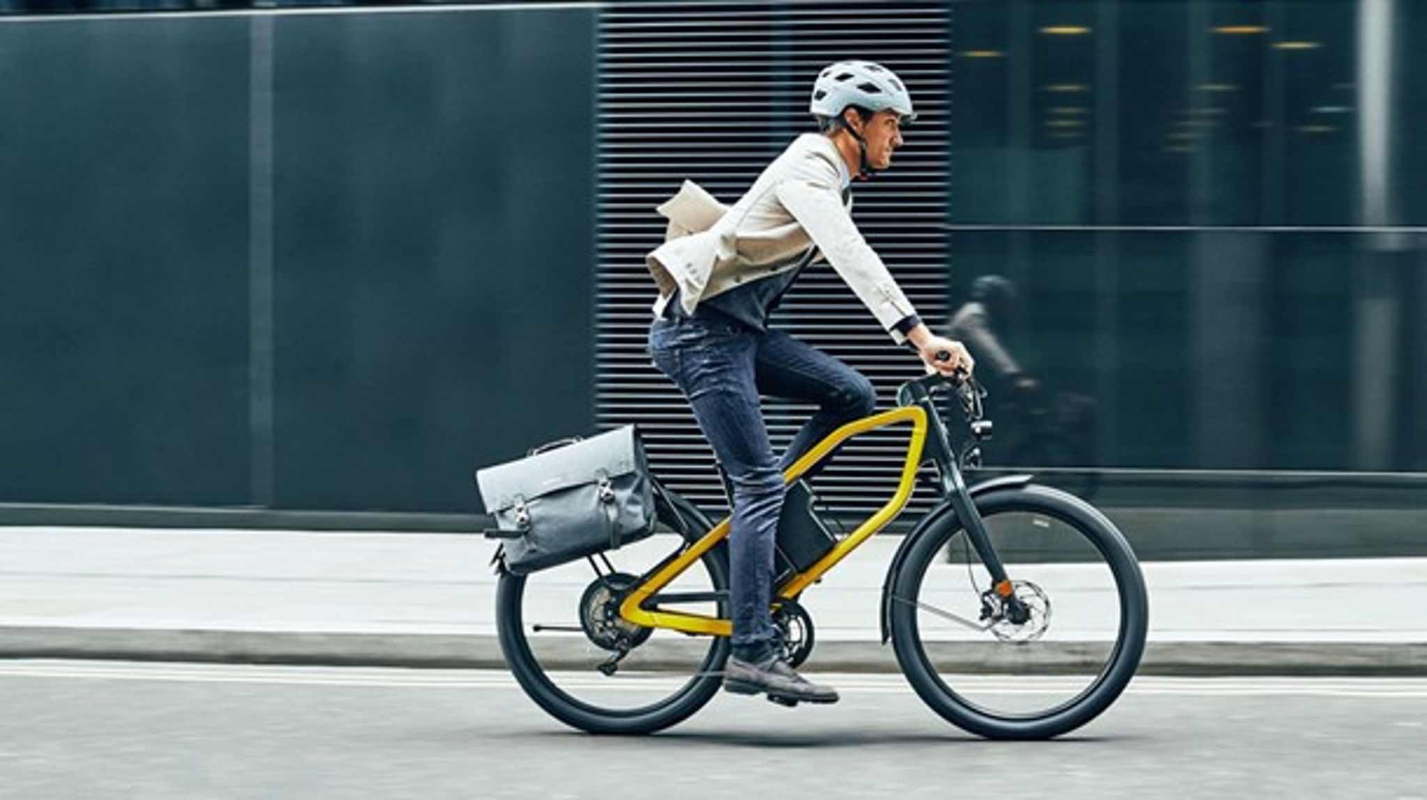 Politiet advarer mod at sidestille hurtige elcykler med tophastighed på 45 kilometer i timen med almindelige elcykler.