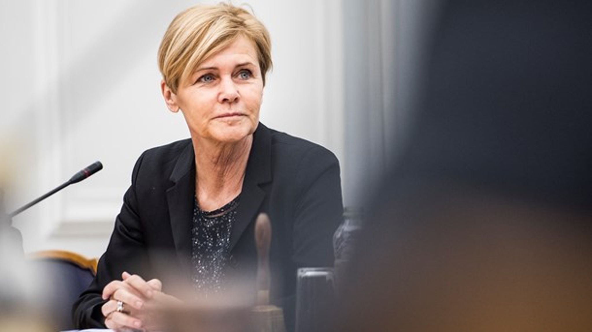 Kulturminister Mette Bock (LA) vil gerne udfase FM-signalet til fordel for det digitale DAB inden 2021. En ny måling viser dog, at mere end to ud af tre danskere er imod denne idé. 