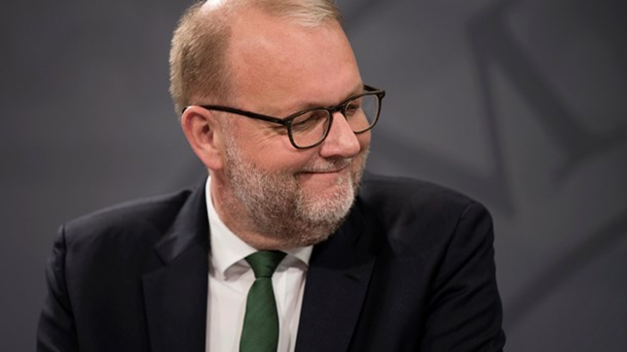 "Med udspillet her garanterer vi, at vi
når op på 580 millioner om året i 2020. Det niveau fortsætter vi
på, og vi er indstillet på at hæve det,” siger Lars Chr.
Lilleholt om midler til energiforskning.