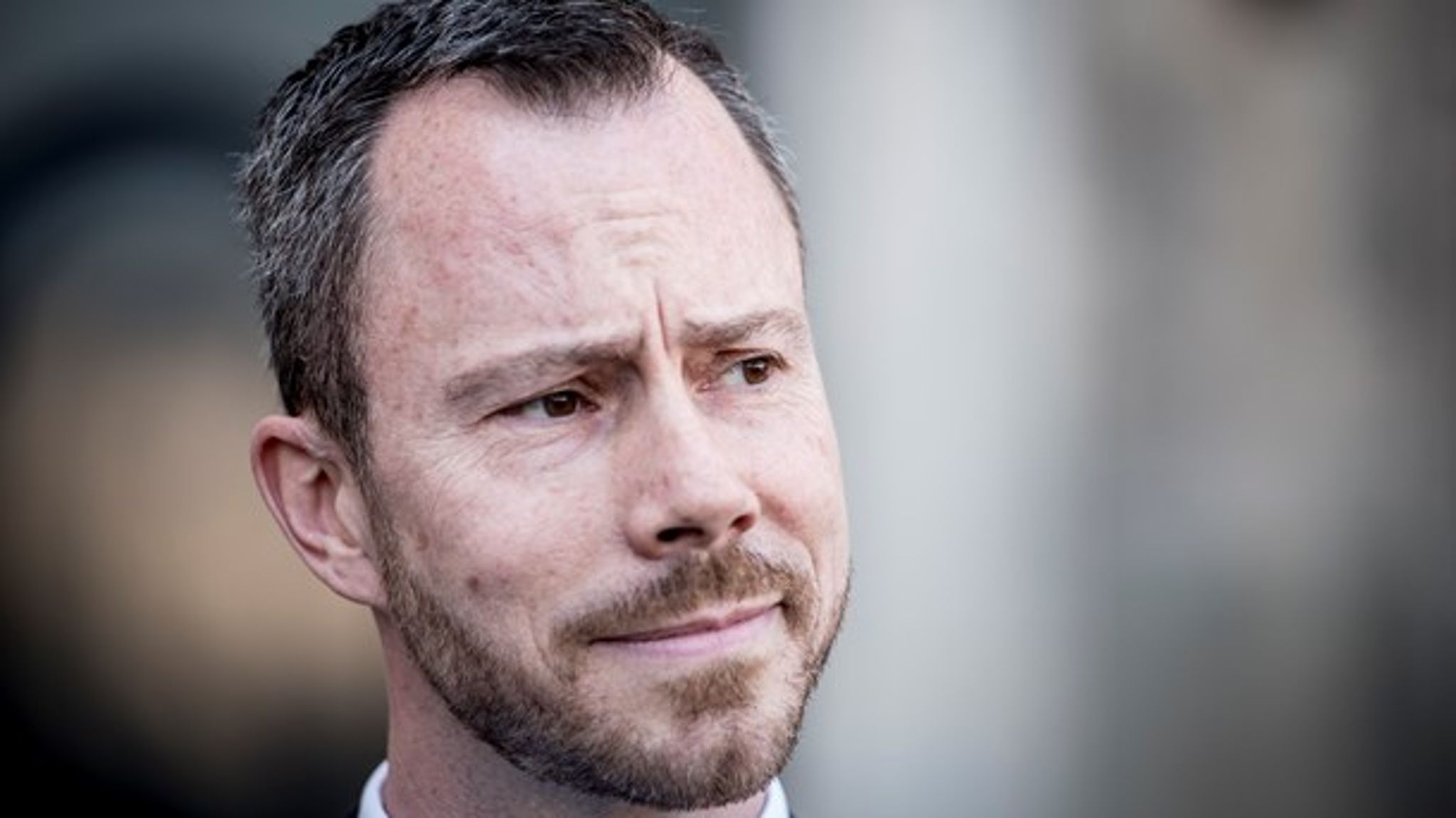Nyudnævnte miljø- og fødevareminister Jakob Ellemann-Jensen (V) skal i samråd om mulige konsekvenser af udflytningen af Miljøstyrelsen.&nbsp;