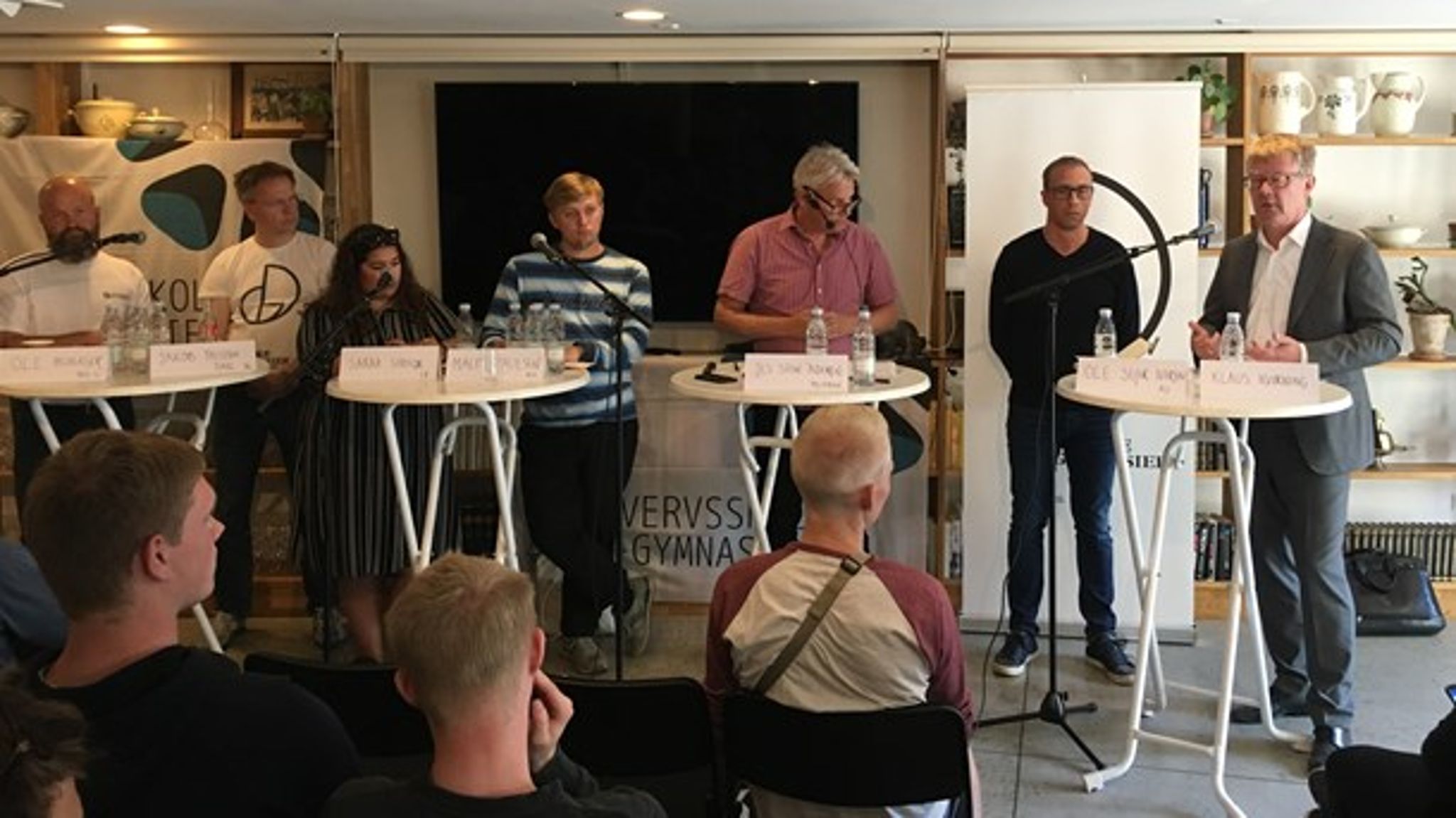 Der findes ikke digitalt indfødte, og uddannelsessystemet har fejlet ved at tro det, mener Jakob Thulesen Dahl fra Danske Gymnasier, nummer to fra venstre.