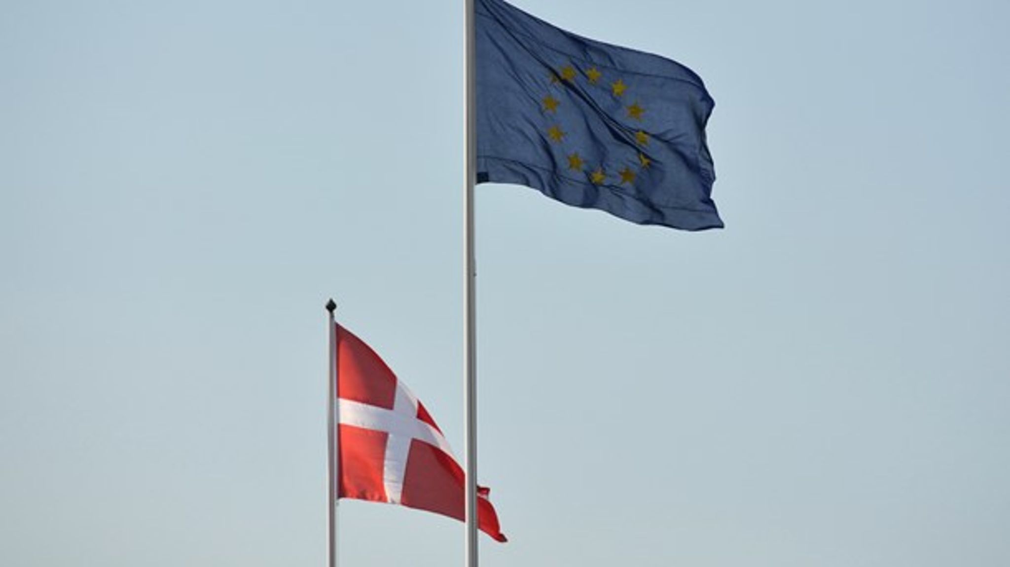 De mange tusinder arbejdspladser, vi har via EU, må aldrig blive sat i
fare i et forsøg på at score billige point om falske lakridspibe-historier, skriver Mads Hersbøll (S) og Peter Hummelgaard (S).