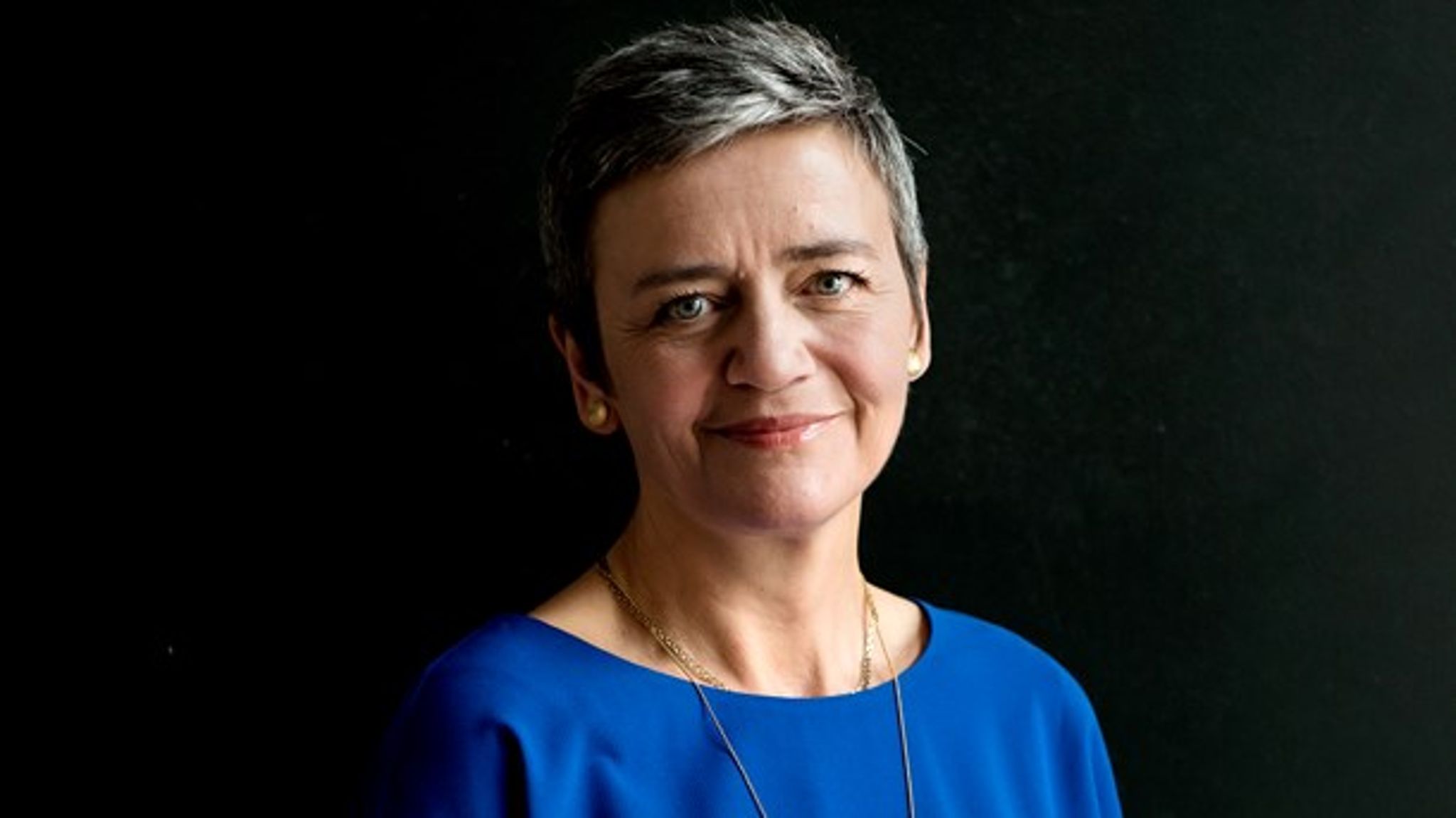 "Den europæiske konstruktion kommer ikke ud af
en teoribog. Den kommer ud af et levet liv, en blodig historie og en villighed
til at overkomme denne blodige historie," siger Margrethe Vestager.