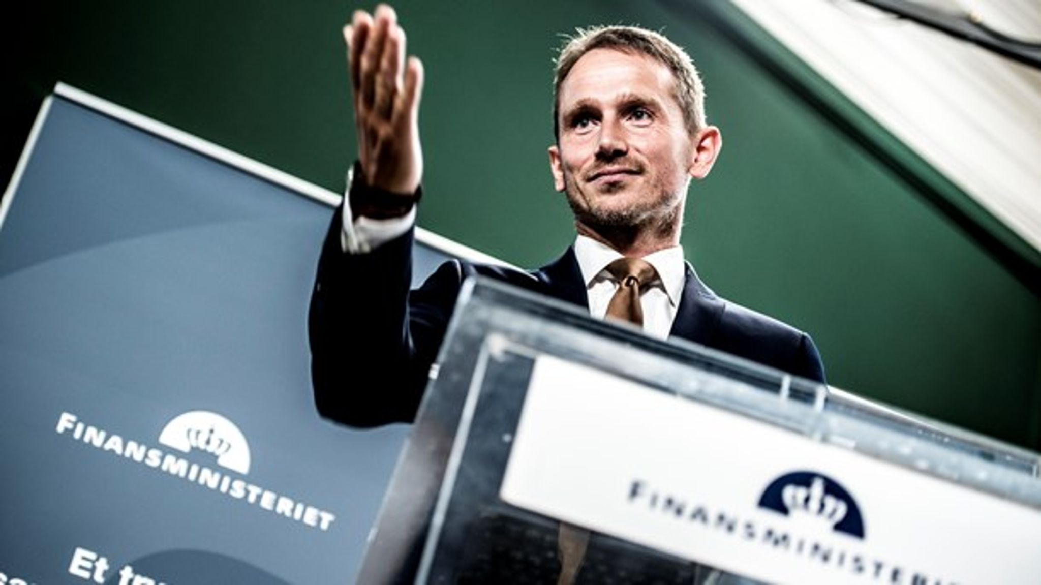 Finansminister Kristian Jensen (V) præsenterer regeringens udspil til finanslov i 2017. 