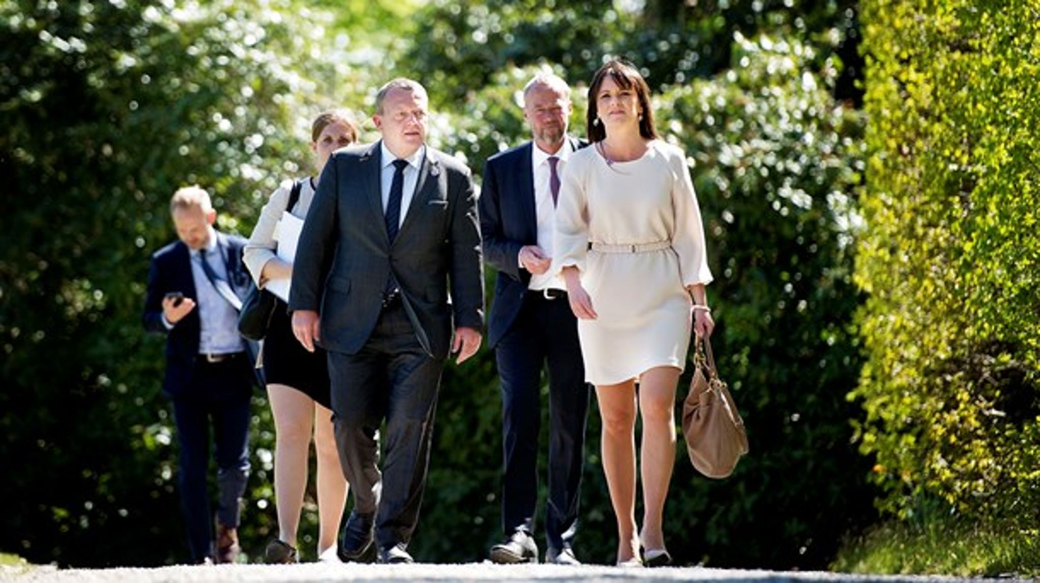 Der bliver talt meget om den store Sammenhængsreform, som kommer i flere bidder. Løkke og Løhde ventes at præsentere en mundfuld tirsdag i forbindelse med regeringsseminaret. Her vil fokus være på unødige regler og "bøvl". Senere kommer blandt andet sundhed og ungdomsuddannelser.