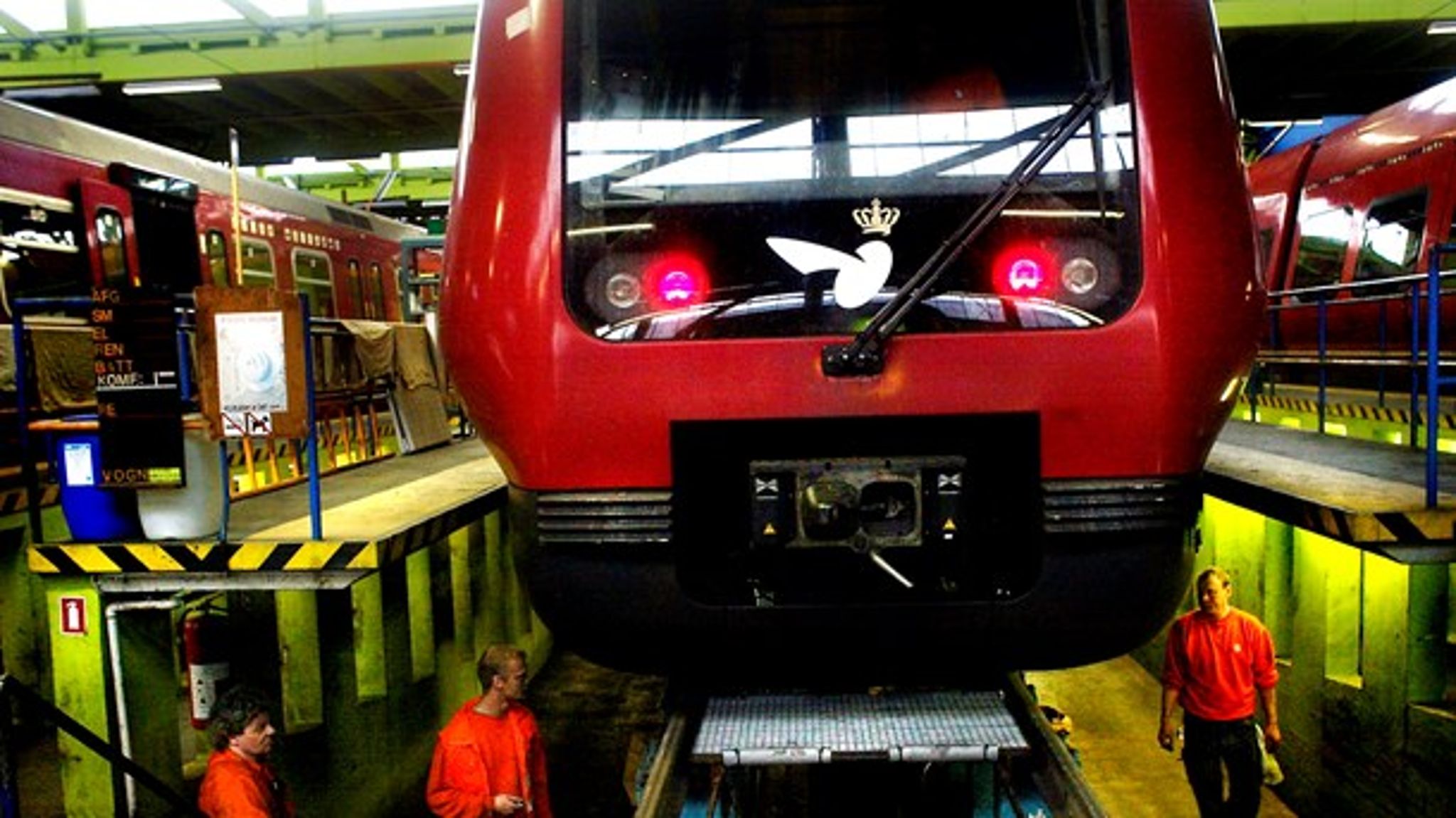 I 2010 blev arbejdet med vedligehold af DSB's materiel udskilt i et selvstændigt selskab. Nu kan DSB være på vej til at lukke selskabet igen.