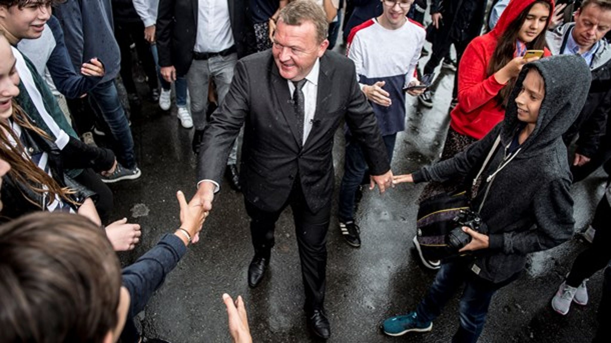 Statsminister Lars Løkke Rasmussen (V) og regeringen får kritik fra Uddannelsesforbundet og Danske HF & VUC.