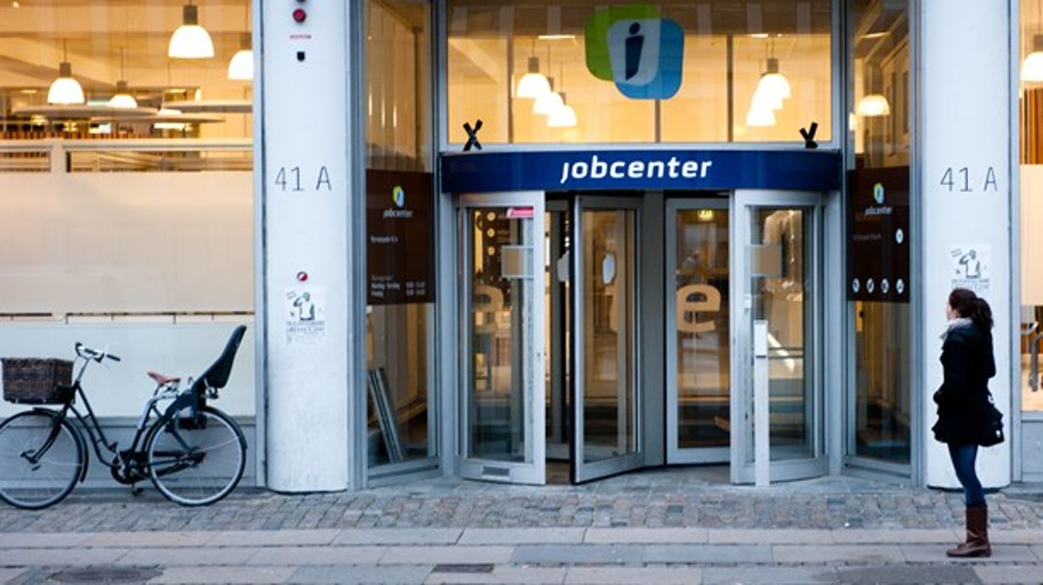 <div>Hvis mennesker med psykiske og
fysiske lidelser eller andre store sociale og helbredsmæssige
udfordringer skal i uddannelse eller job, kræver det andre værktøjer end
bare virksomhedspraktik, skriver Rasmus Hangaard Balslev.</div>