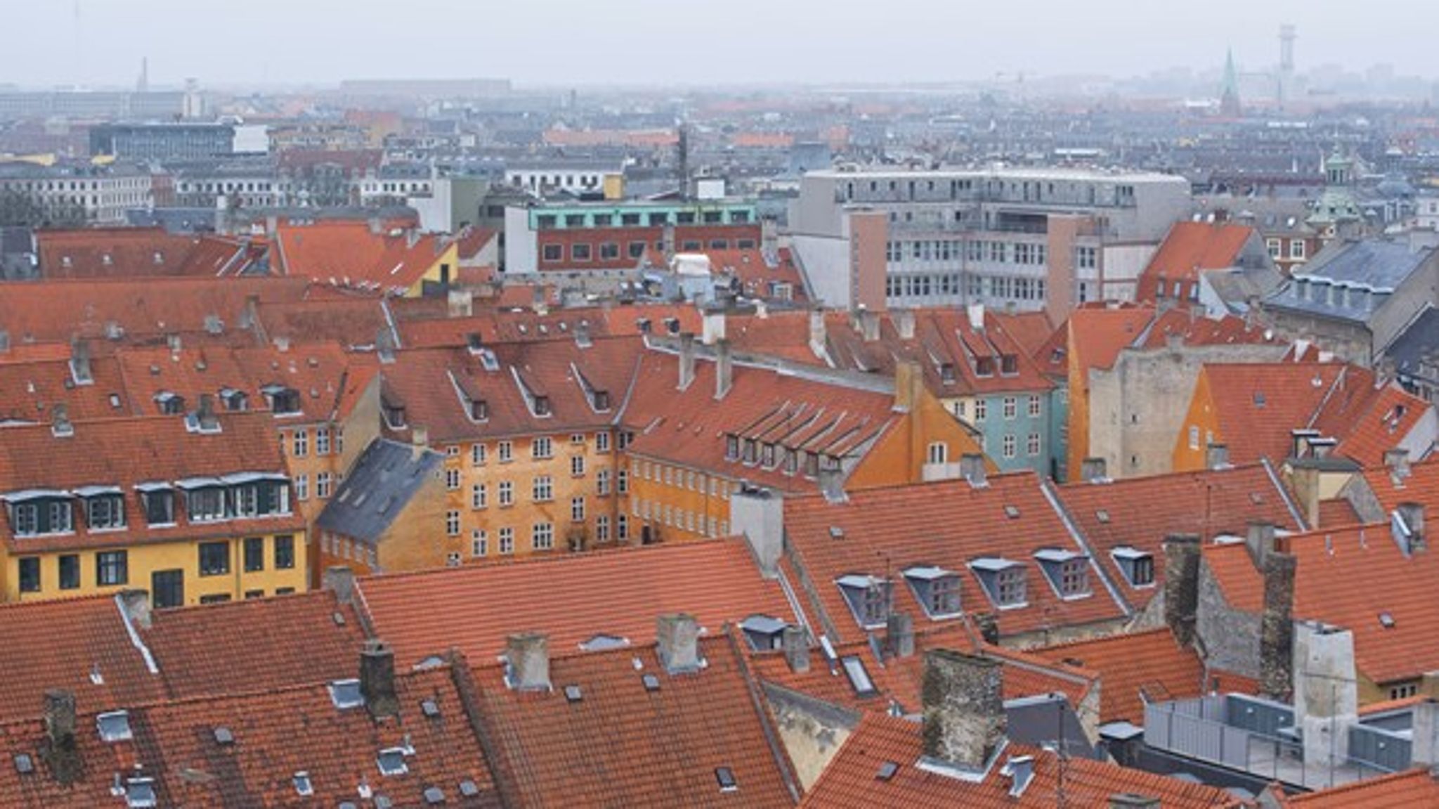 Den nye pulje til renoveringsstrategi for ældre bygninger bør være en hjørnesten i klimaplanens afsnit om byggeri, fordi&nbsp;størstedelen af de danske bygninger er af ældre dato, mener branchedirektør i DI Byg.&nbsp;