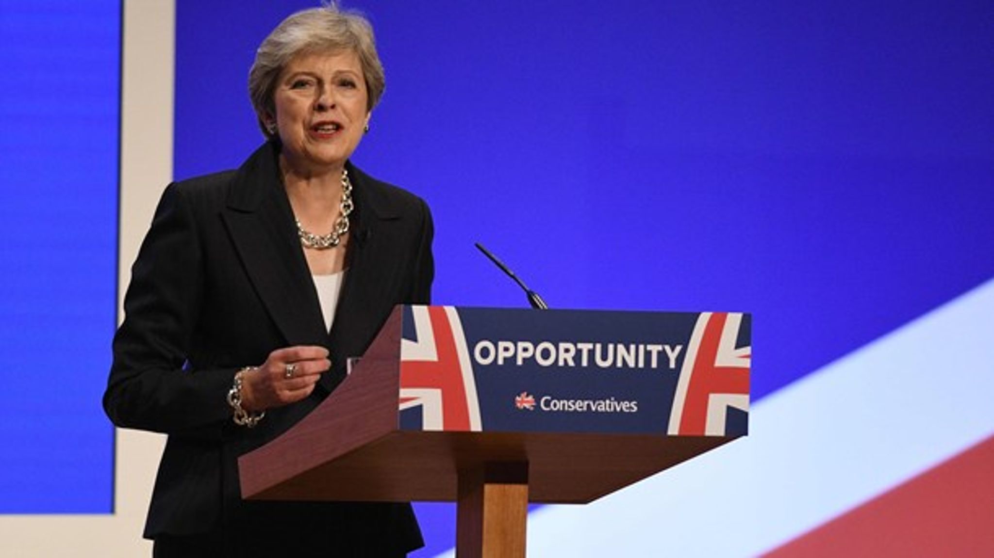 Som det ser ud nu, er der desværre en reel risiko for, at Theresa May ikke kan få opbakning til den aftale, hun har med hjem, skriver Frank Øland.