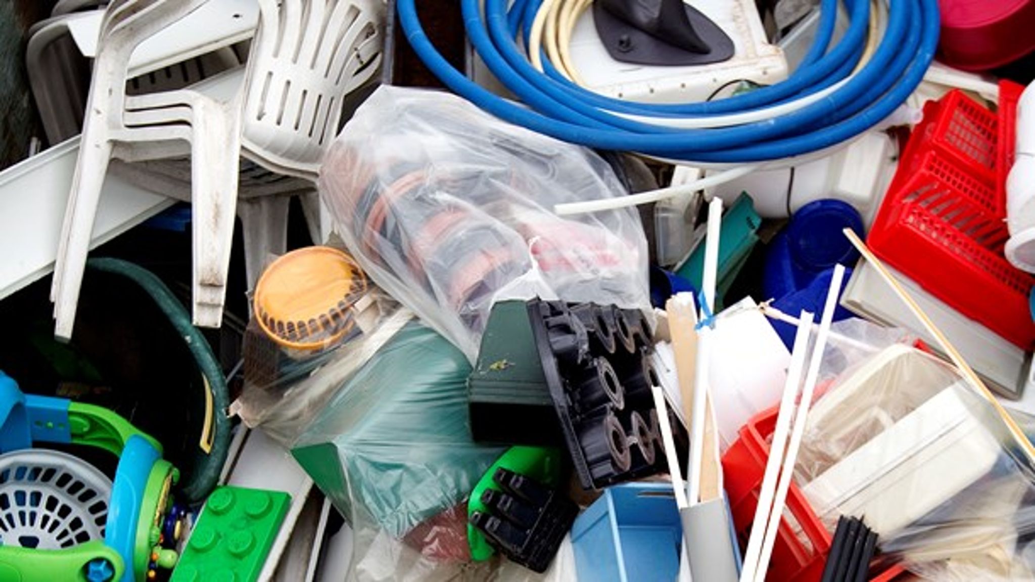 At skabe rammerne for produktion af
plast, der lettere kan indgå i en cirkulær økonomi, bør understøttes politisk,&nbsp;mener en række aktører på plastområdet.&nbsp;
