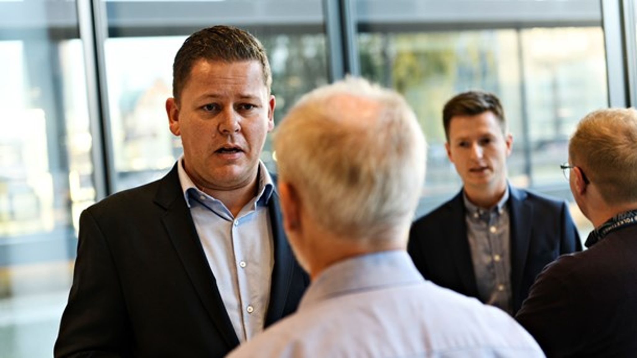 Det europæiske banktilsyn har kun en brøkdel af det danske Finanstilsyns muskler, skriver Dennis Flydtkjær (DF).