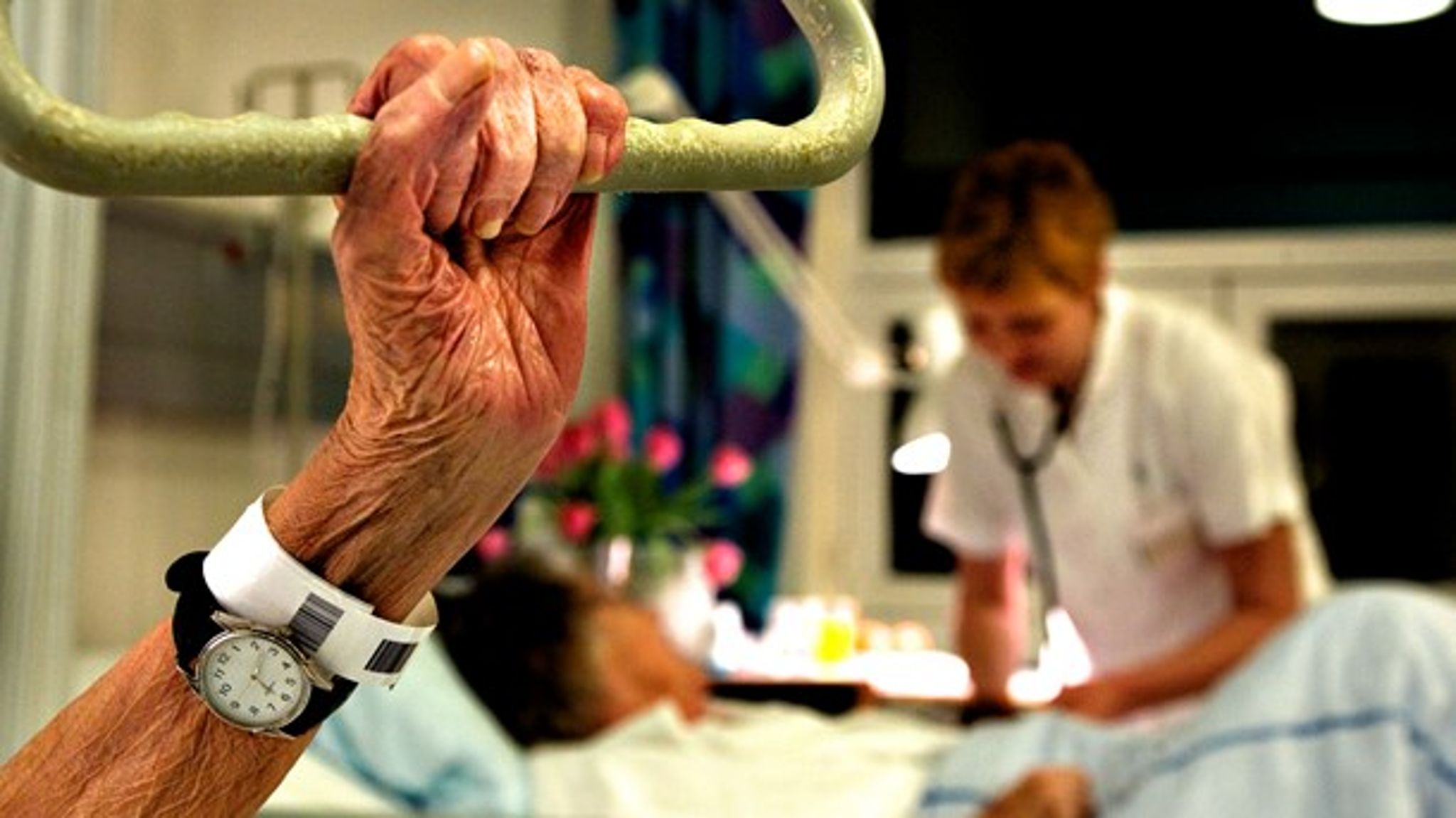 Det&nbsp;kan
ikke undgås, at&nbsp;borgerne bliver forvirrede, når politikerne på den ene
side fortæller&nbsp;om deres ambitioner for et&nbsp;sundhedsvæsen&nbsp;i
topklasse og på den anden side skærer i personaleressourcerne, skriver
Danske Fysioterapeuter og Ergoterapeutforeningen.