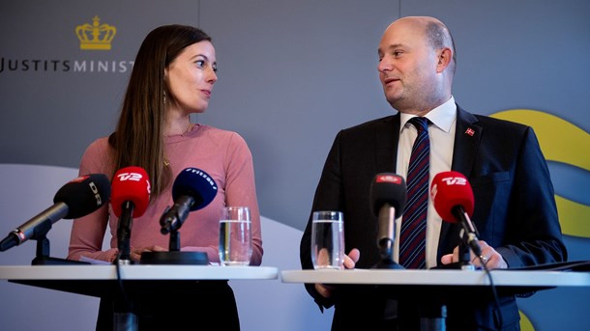 Både socialminister Mai Mercado (K) og justitsminister Søren Pape Poulsen (K) kan se frem til samråd torsdag 10. januar.&nbsp;