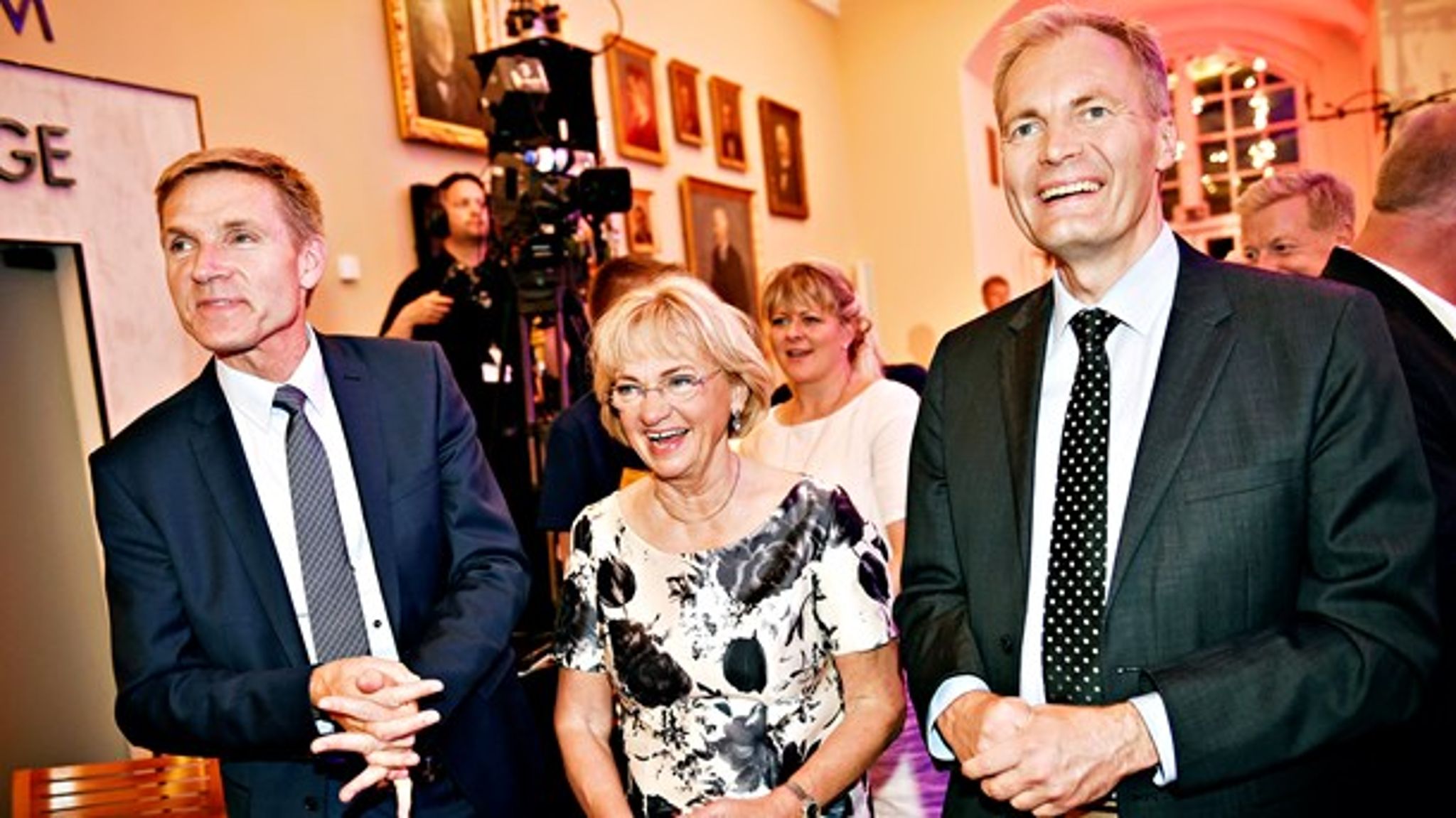 I 2015 kunne Dansk Folkeparti fejre et historisk godt&nbsp;valgresultat ved folketingsvalget, men siden har partiet mistet en del af den store tilslutning (arkivfoto fra valgaften i 2015).