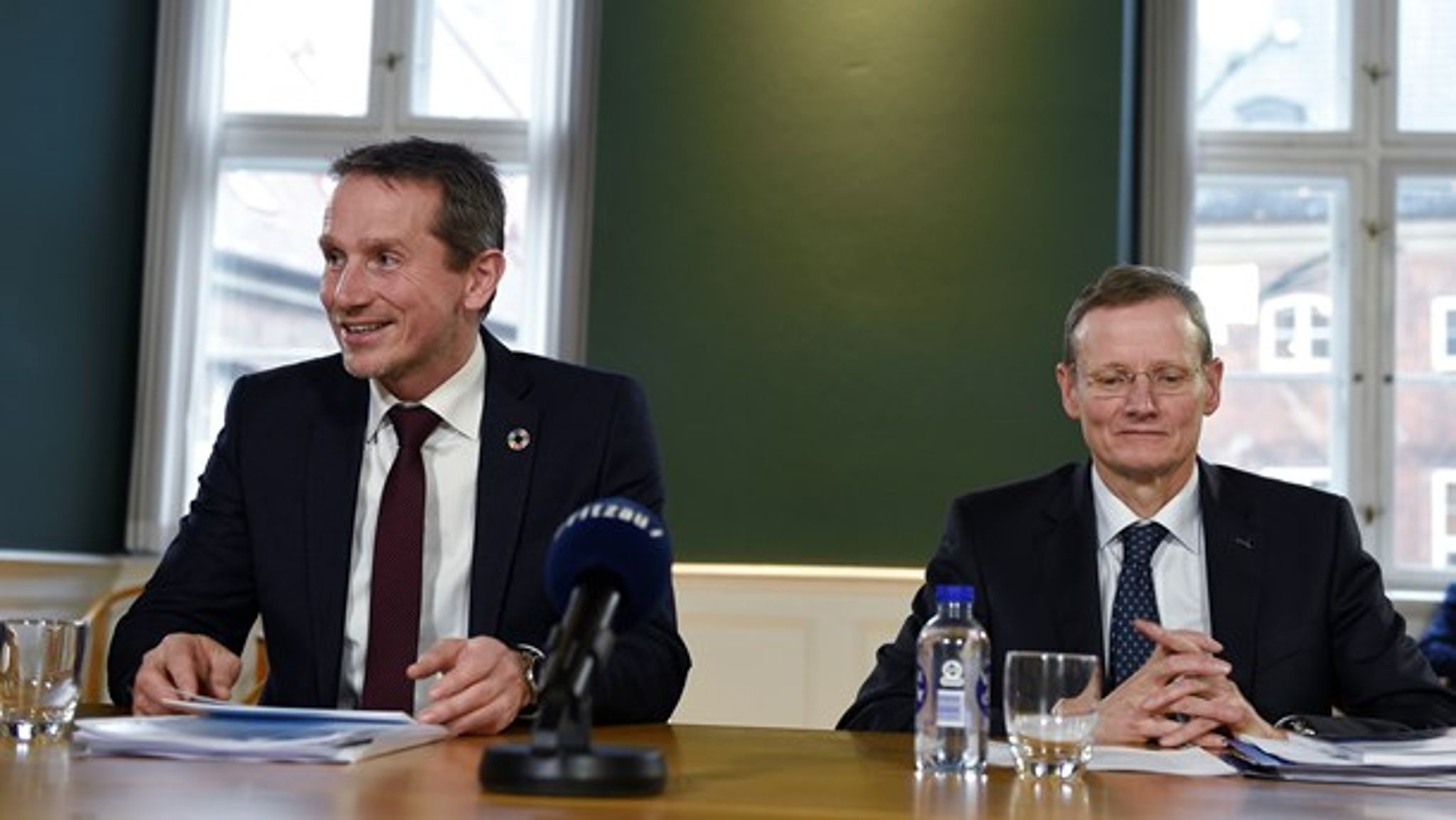 Kristian Jensen præsenterede sammen med OECD's&nbsp;vicegeneralsekretær, Ludger Schuknecht, OECD's anbefalinger til dansk økonomi.