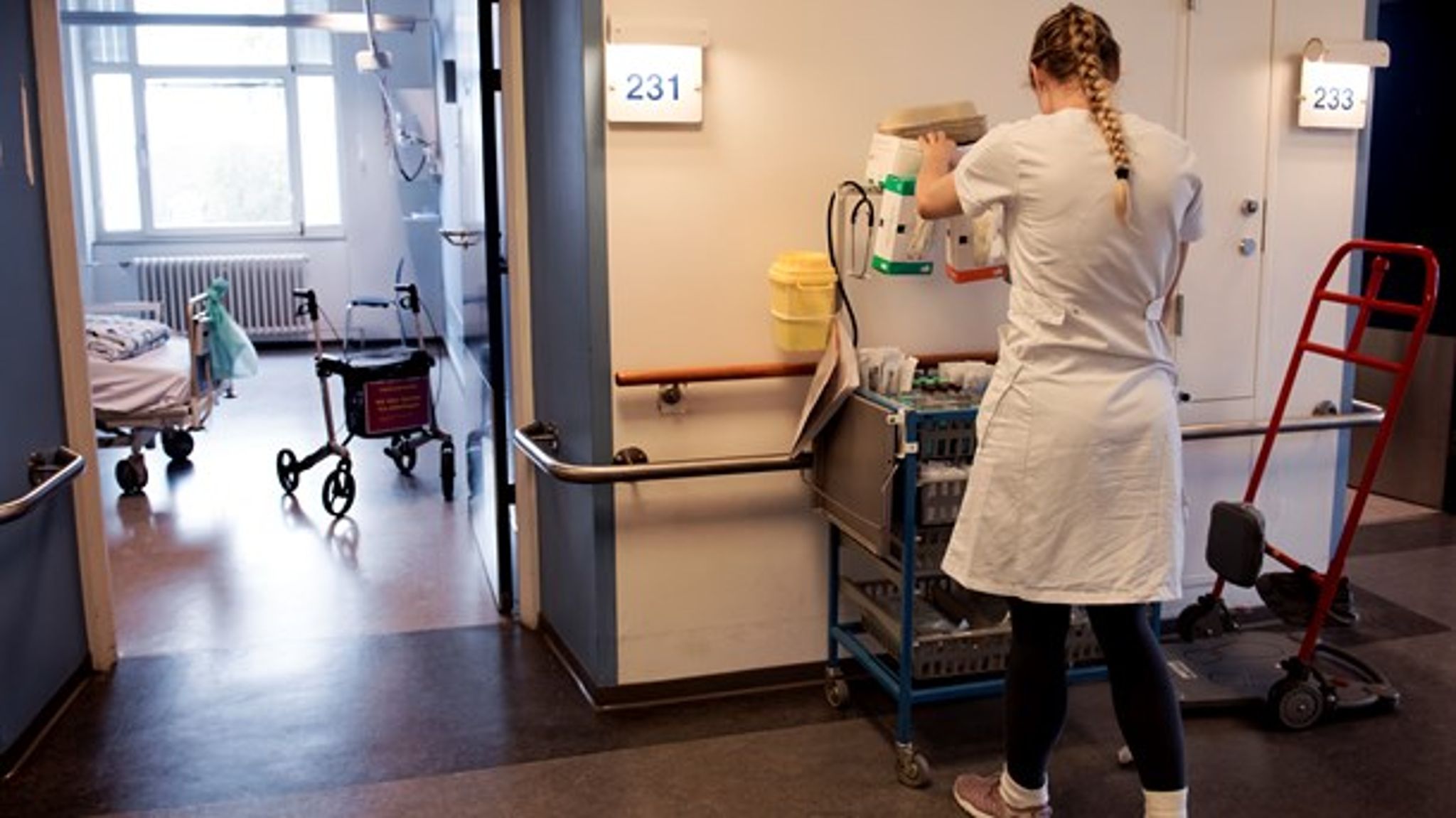 Når forskertitlen kommer i hus inden for sygeplejefaget,&nbsp;mangler der tydelige karriereveje, mener Dansk Sygeplejeråd og Klinisk Institut på Syddansk Universitet.