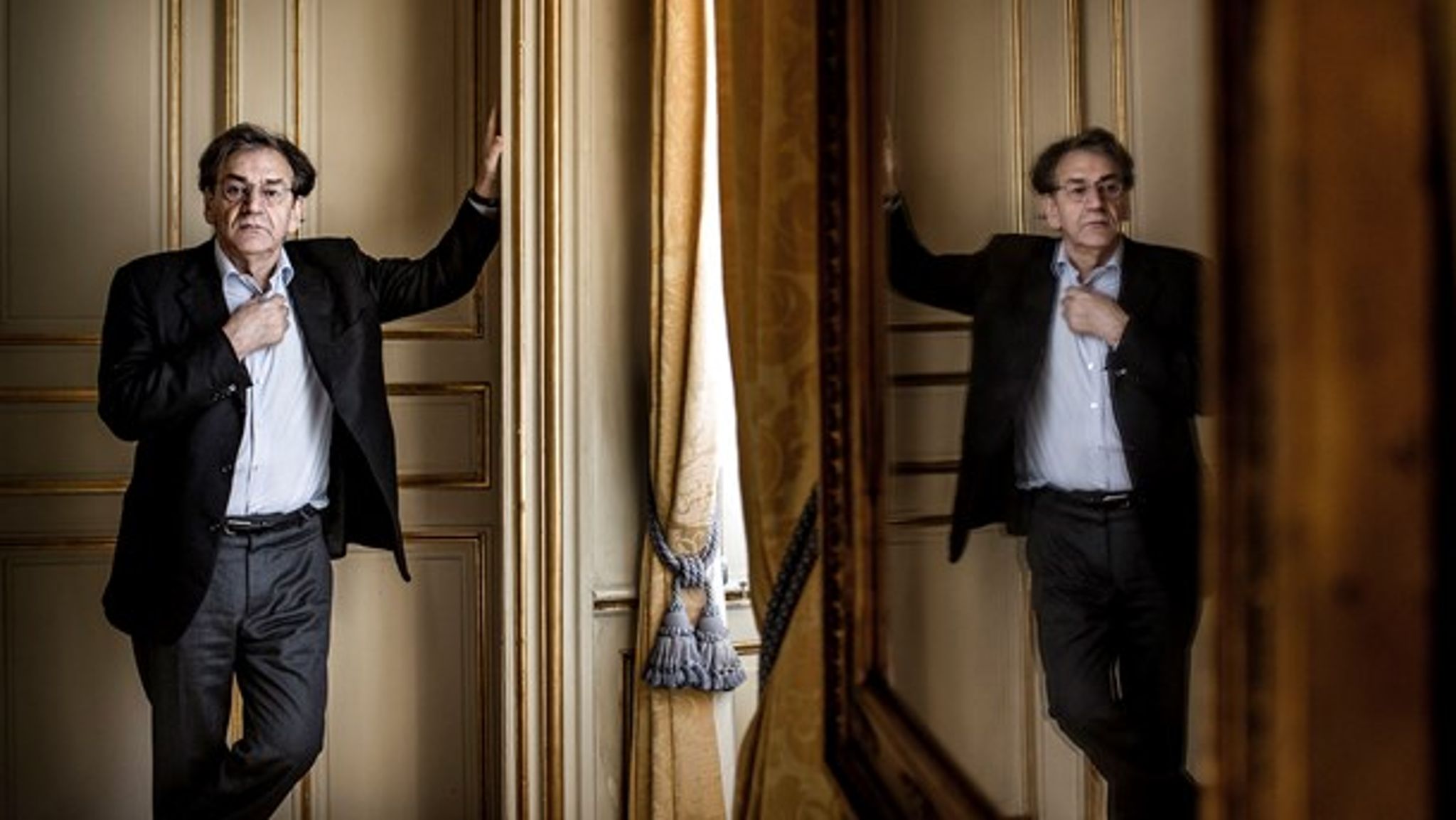 Filosoffen Alain Finkielkraut løb forrige lørdag uden for sin bolig&nbsp;ind i en gruppe Gule Veste, der mødte ham med skældsord. Her ses han på den franske ambassade i København.