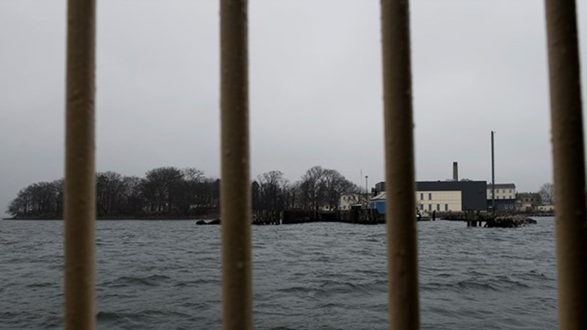 Lindholm Udrejsecenter som så mange andre initiativer på udlændingeområdet et forsøg på at camouflere politikernes magtesløshed, mener Kuzma Pavlov Jensen.&nbsp;