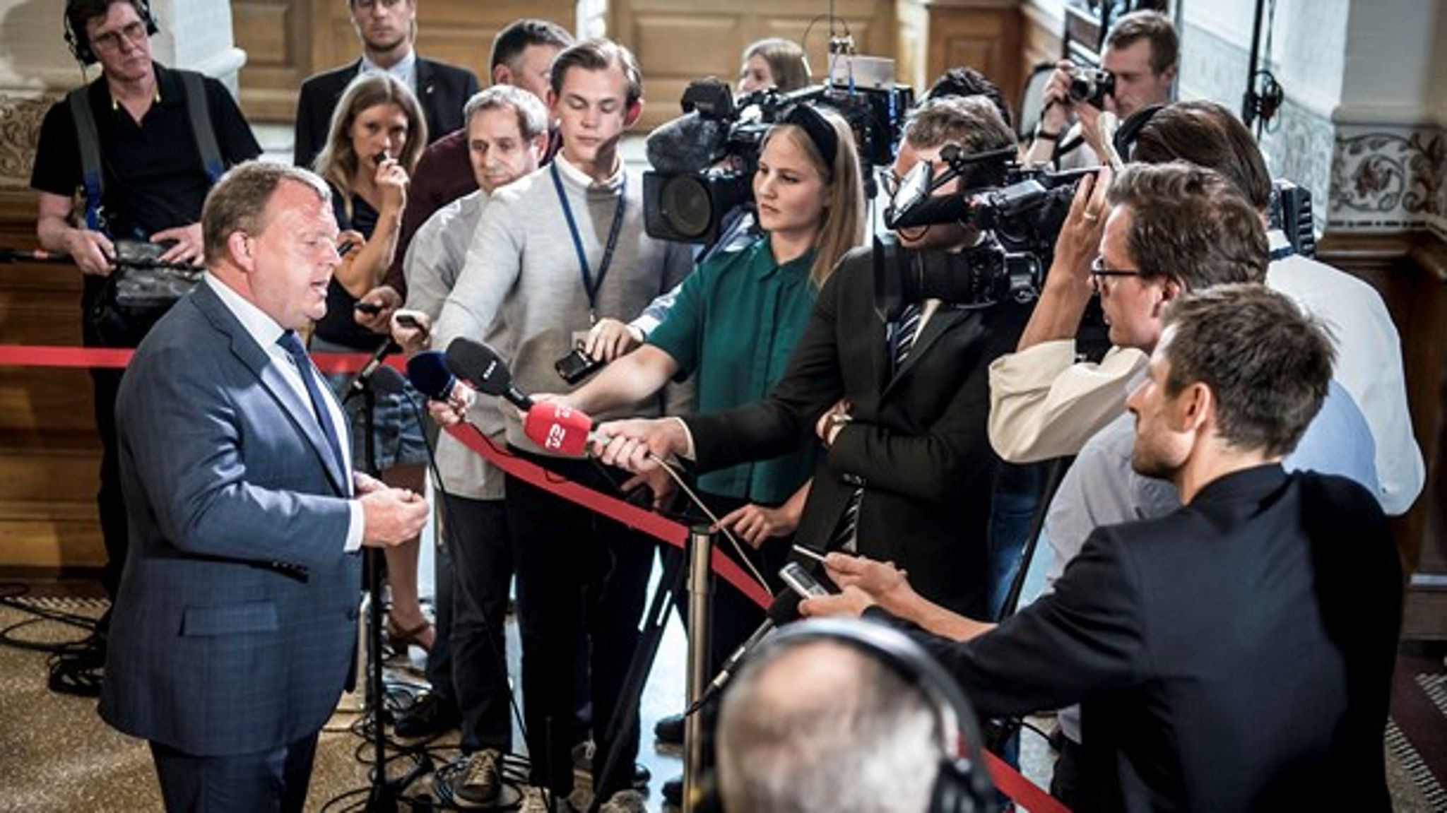 Mange politikere på Christiansborg har fået nok af visse dele af pressen, skriver Benny Damsgaard. 