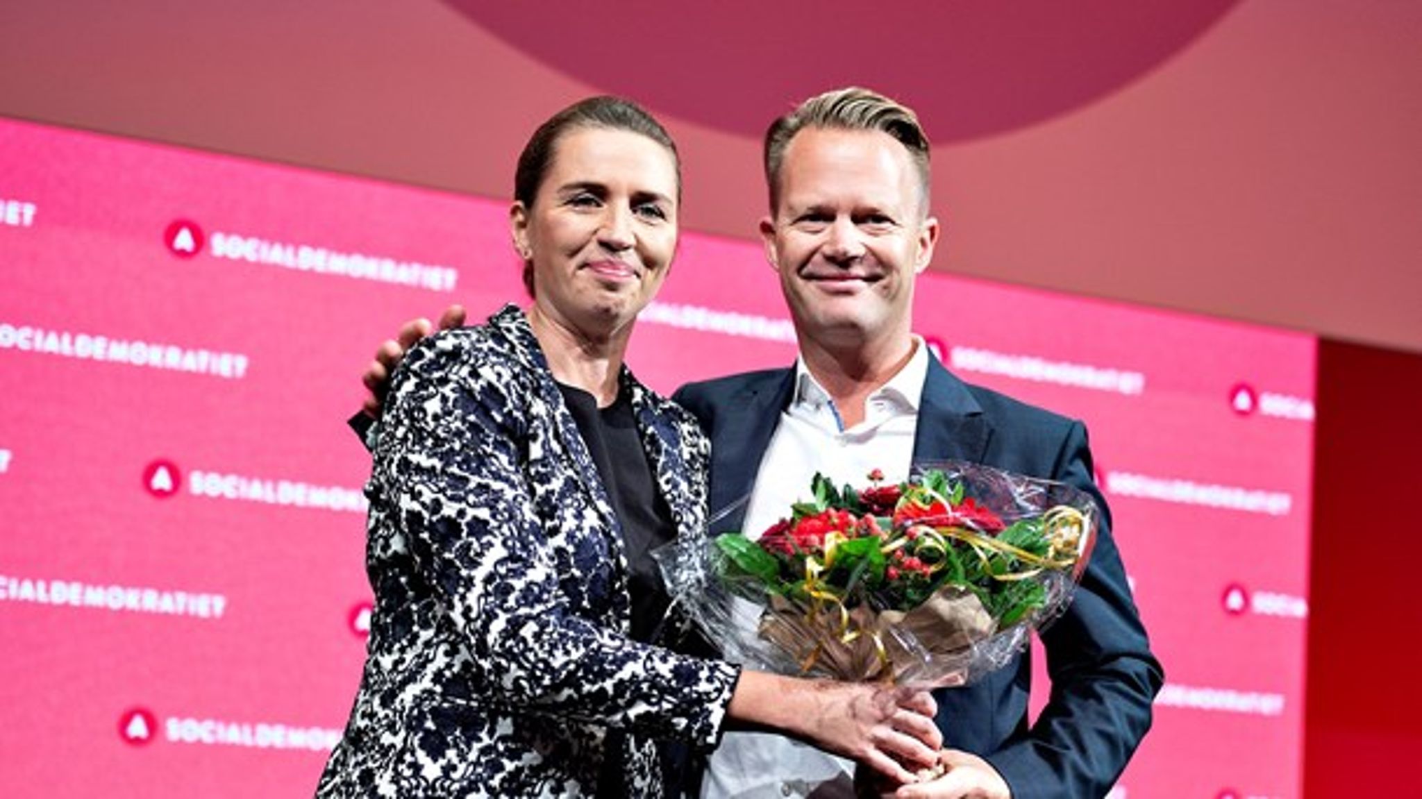 Socialdemokratiet præsenterer i nyt udspil sine visioner for EU-samarbejdet. Her ses partiformand Mette Frederiksen med partiets spidskandidat til EU-valget, Jeppe Kofod. 