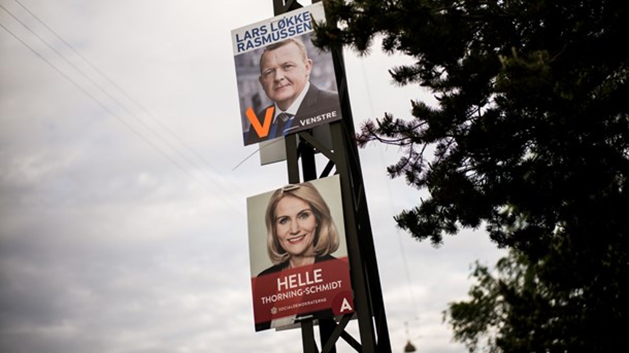 Snart vil valgplakater til både folketingsvalg og europaparlamentsvalg være synlige i de danske lygtepæle.