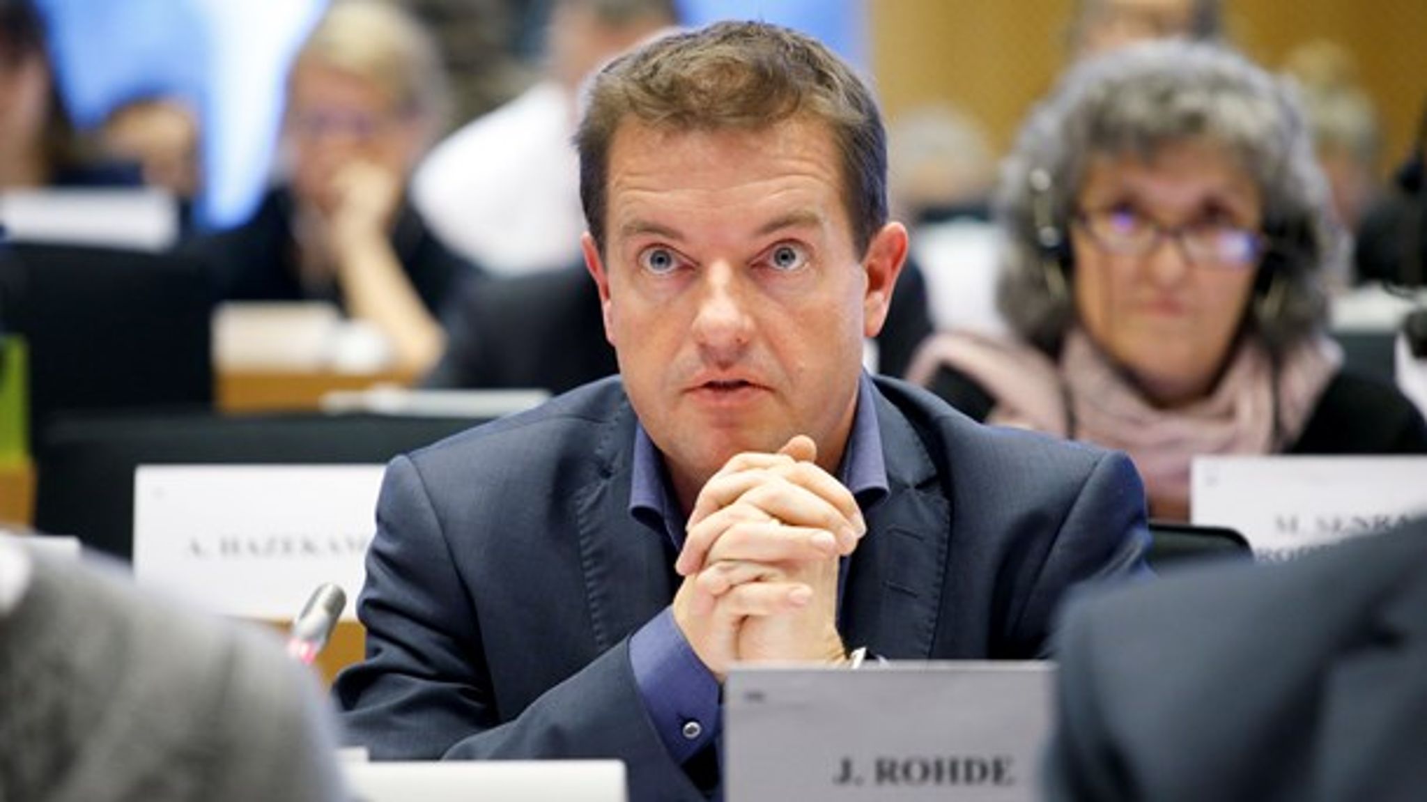 "Det her handler ikke om jura, men om hvad Folketinget vil acceptere," siger Jens Rohde (R). Han mener, det kan blive for svært for de folkevalgte at stille Martin Rossen til ansvar, når det alene er hans overordnede, Mette Frederiksen, der er underlagt ministeransvar.