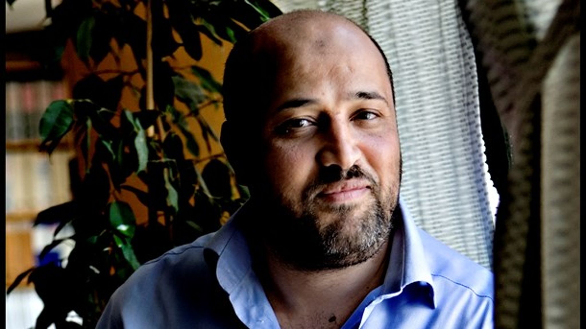 Kasem Said Ahmad er ekskluderet fra partiet på baggrund af udtalelser om stening af kvinder. 
