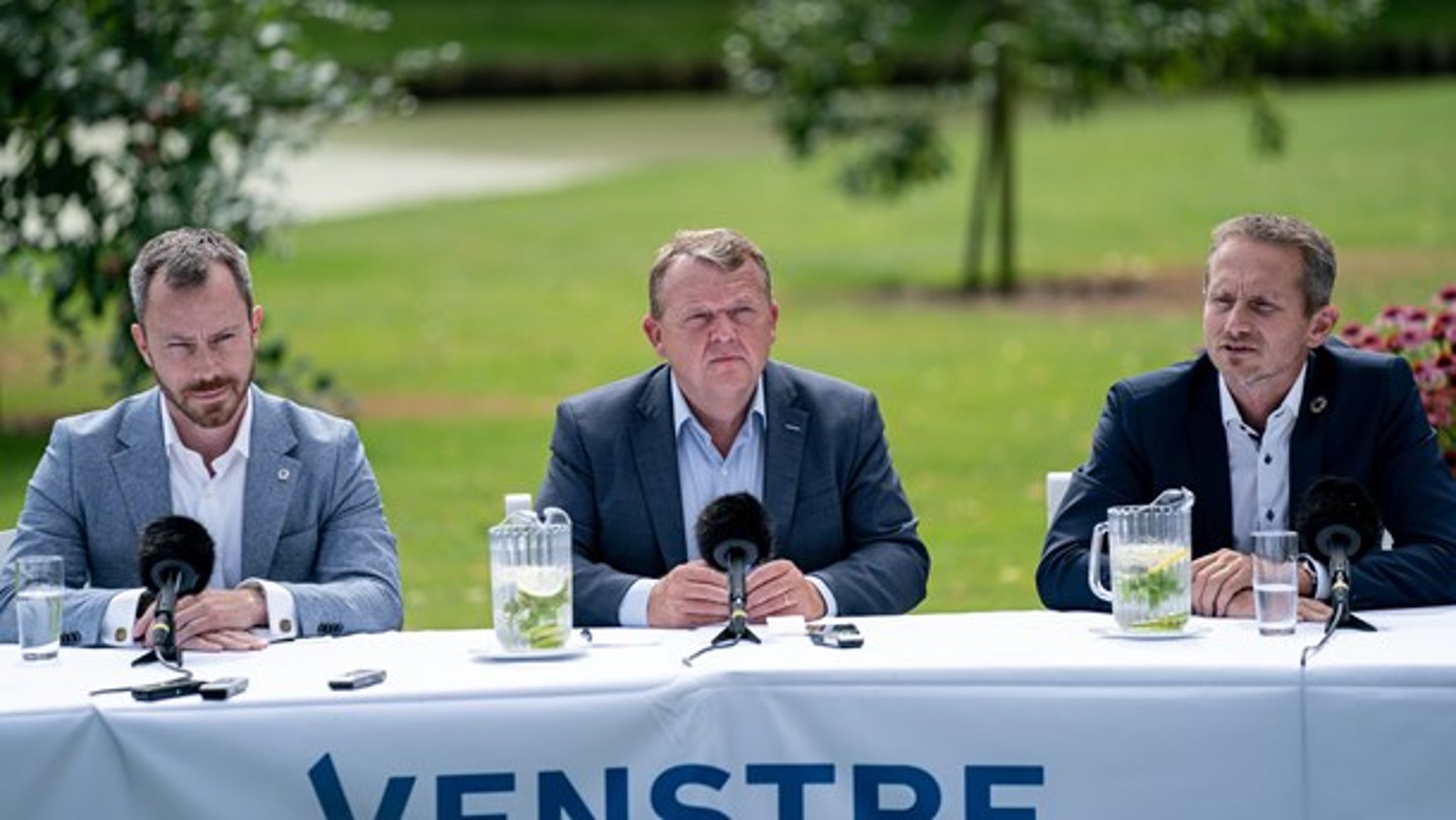 Hvis Jakob Ellemann-Jensen (tv) bliver ny Venstre-formand, bliver han&nbsp;det for et parti, der bløder vælgere.&nbsp;