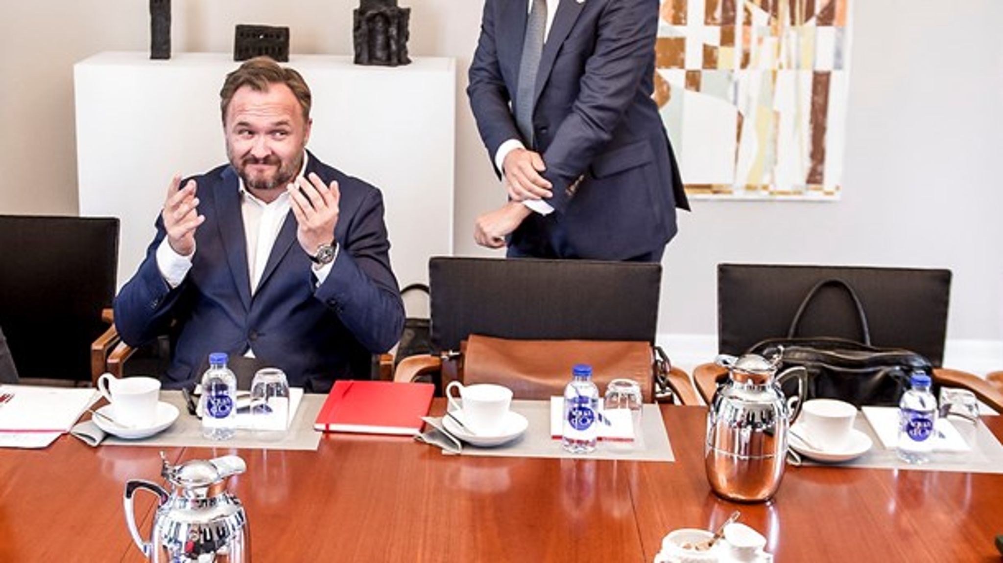 Klimaminister Dan Jørgensen (S) skal forsøge at samle enderne, efter partierne har afgivet deres ønsker. Resultatet skulle gerne blive en ambitiøs klimalov inden jul.