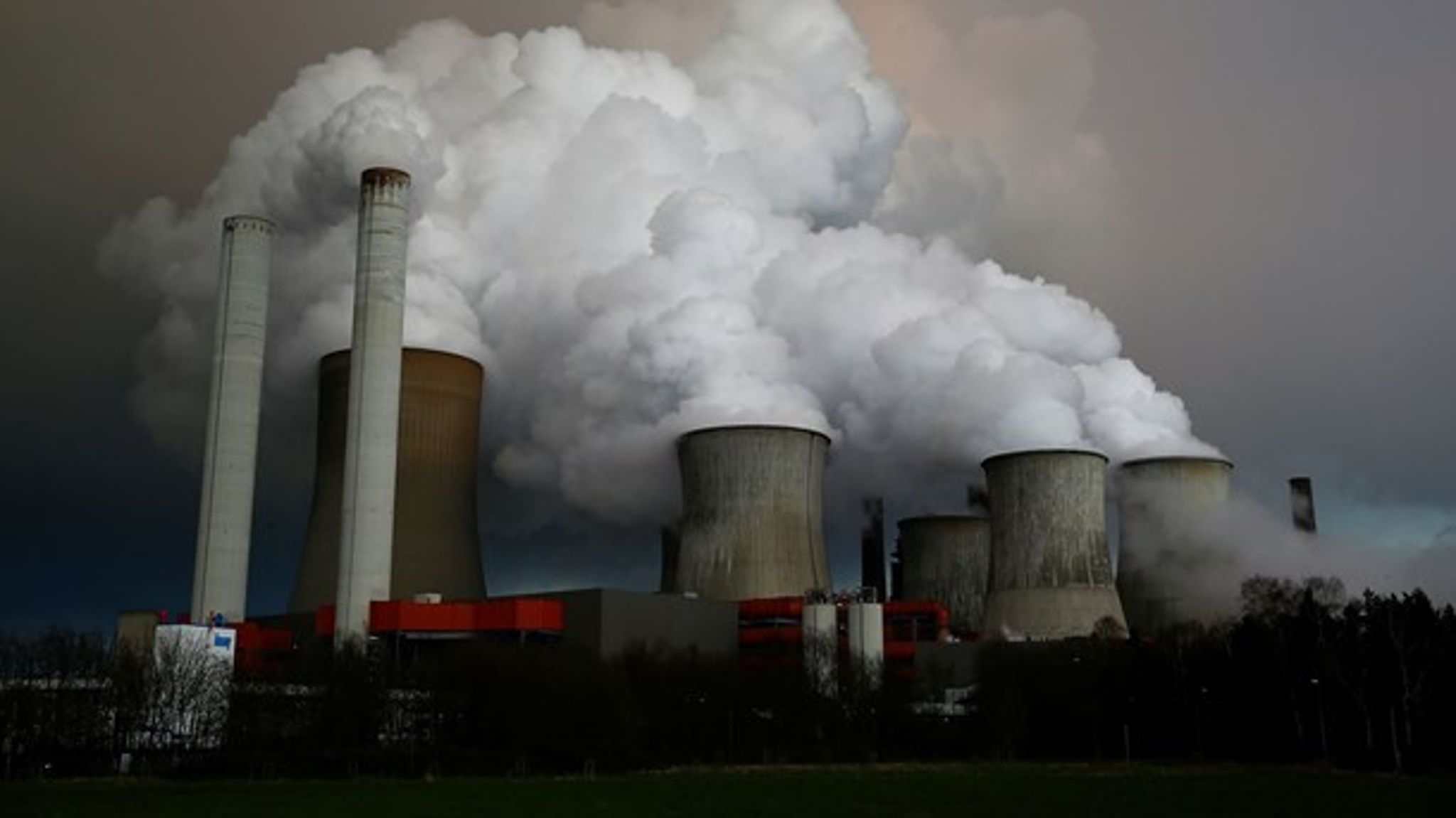 Når de danske drivhusgasudledninger reduceres med ét ton CO2, stiger udlandets udledninger med et halvt ton, skriver Lars Gårn Hansen.
