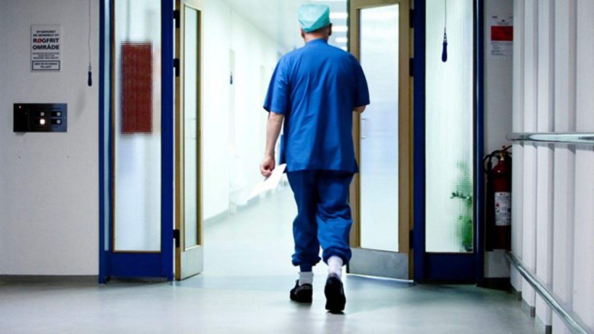 Det kræver mere tid at sikre jævnlig farmakologisk patientgennemgang. Det er en fejlslutning, at vi som læger tror, at vi kan skubbe bolden videre til den næste kollega, mener formand.