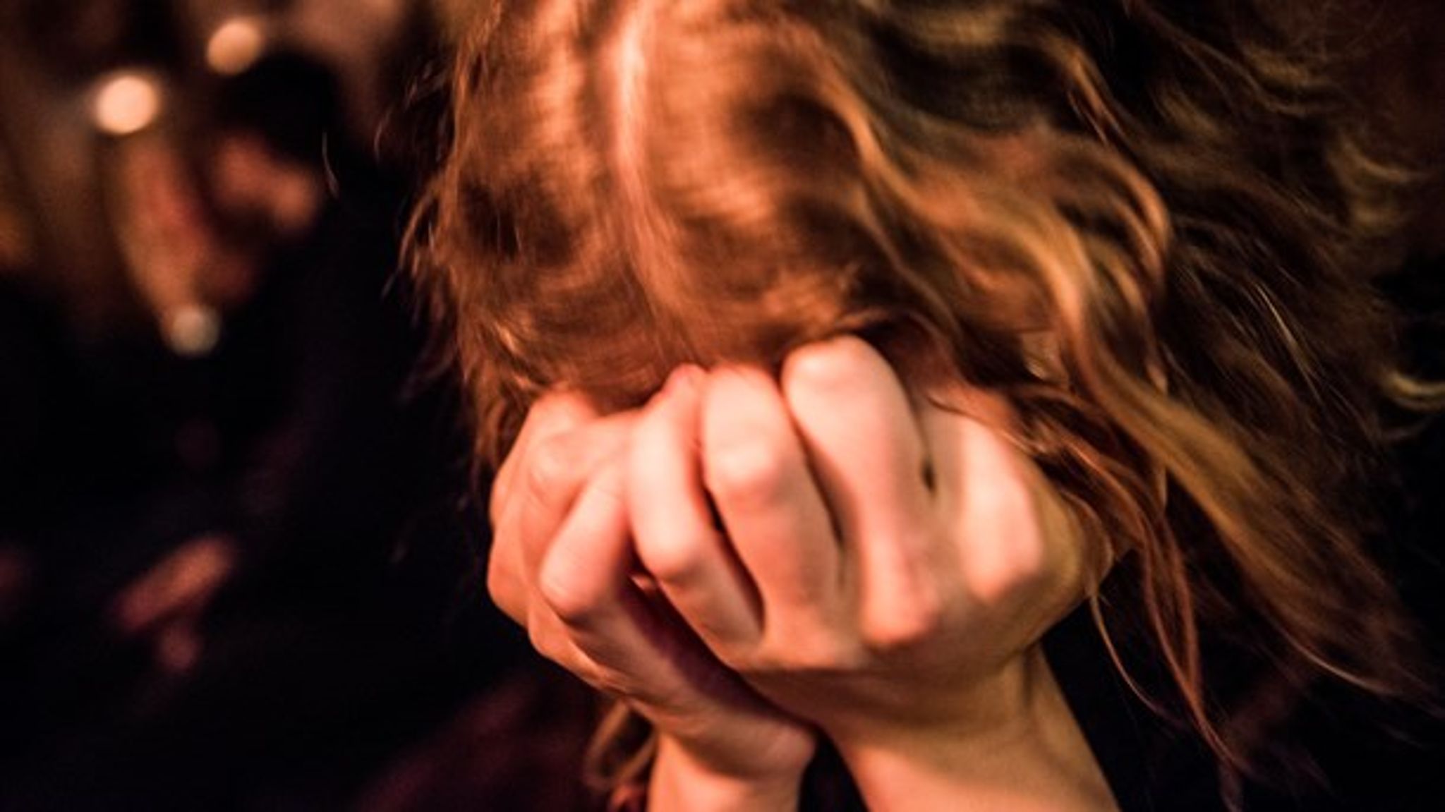 I stedet for at insistere på at have ret i diskussionen om unges mistrivsel, bør vi finde ud af, hvordan vi kan løse unges udfordringer på den rigtige måde, skriver Theodor Gjerding.