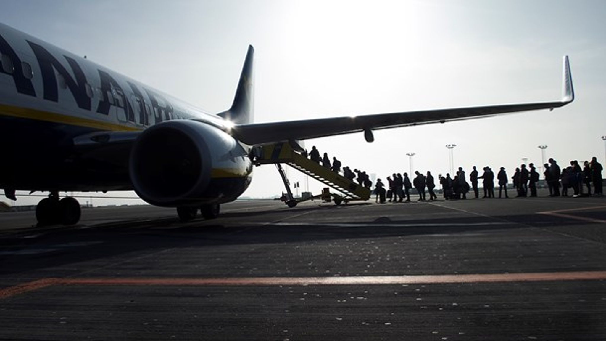 Flytransport er kommet for at blive, og løsningen er at udvikle mere effektive fly og nye brændstoffer, skriver Jens Olaf Pepke Pedersen.