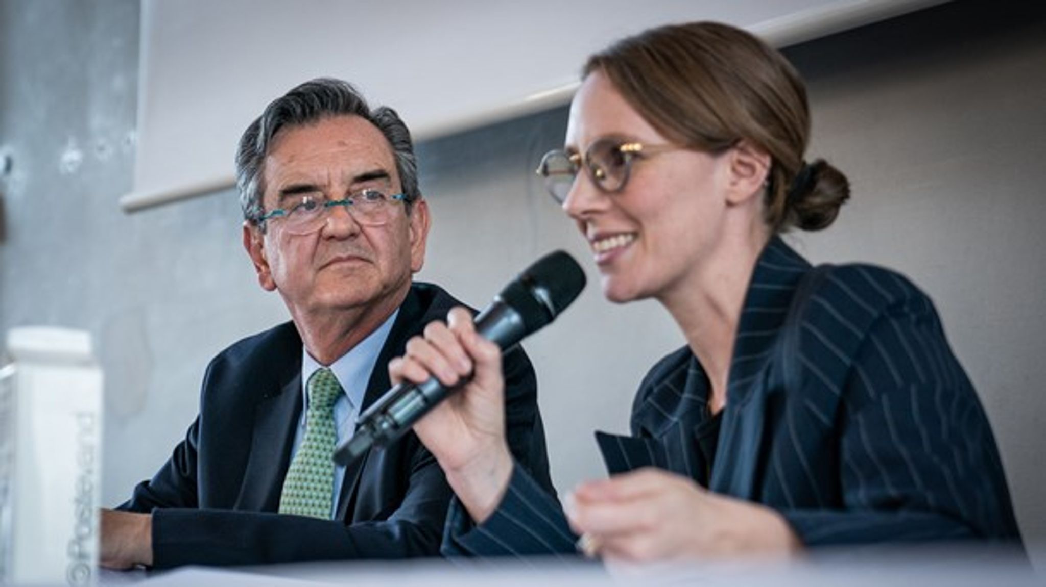 Miljøminister Lea Wermelin (S) og Rodolfo Lacy, OECD, svarer på spørgsmål fra publikum til modtagelsen af OECD's evaluering af dansk miljøpolitik 14. november 2019.&nbsp;