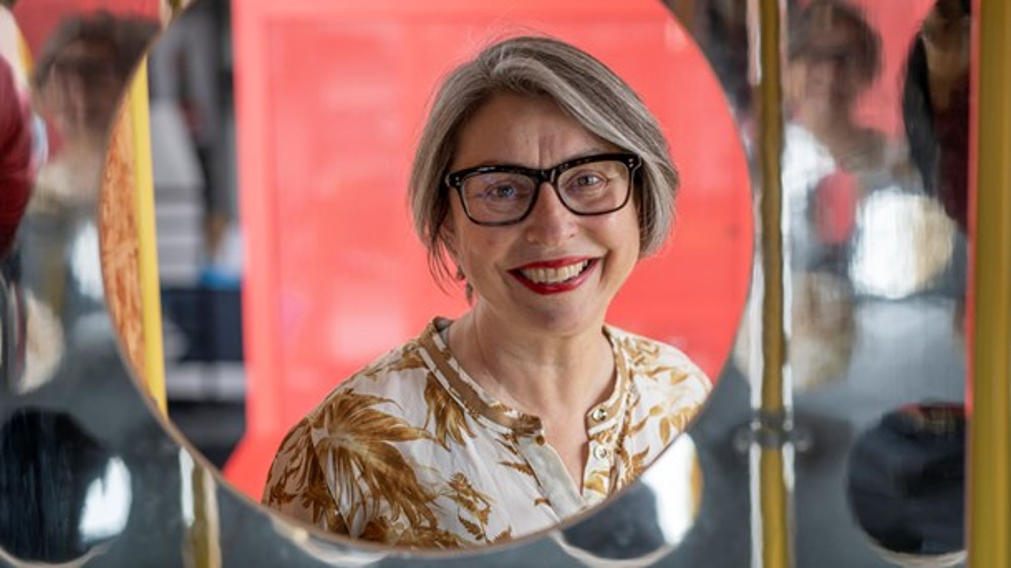 Elsebeth Gerner Nielsen har en drøm om at gøre højskolerne mindre boglige og mere praktiske: "Vi skal ned i kroppen og ud i hænderne. Vi skal lære at strikke, at stoppe og at skifte en vandlås."