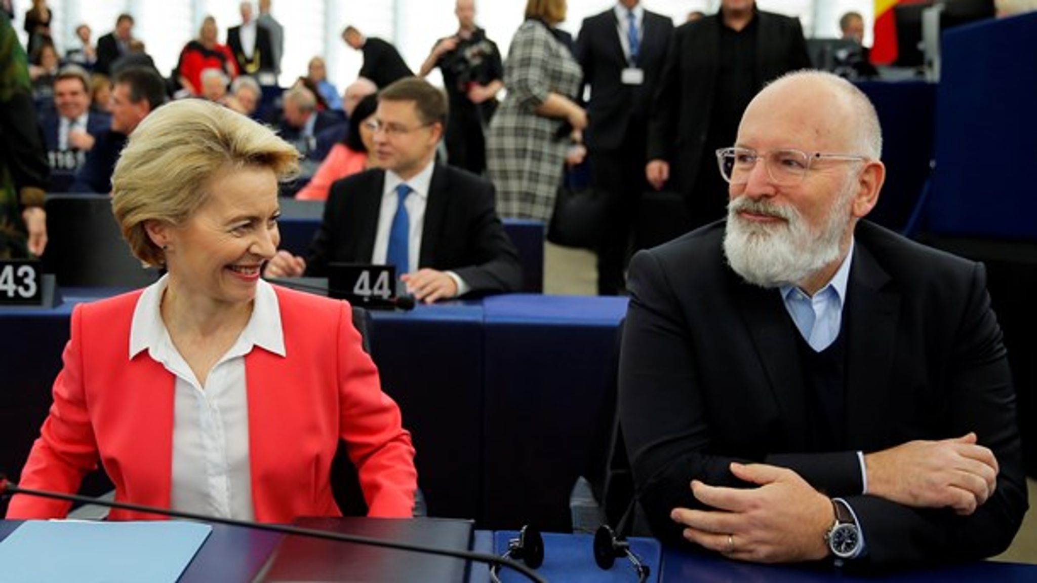 Det er kommissionsformand Ursula von der Leyen og ledende næstformand for den europæiske grønne aftale, Frans Timmermans, der står for at præsentere aftalen.