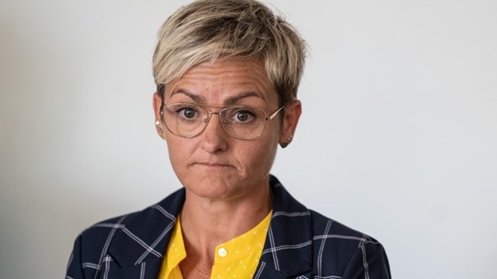 Børne- og undervisningsminister Pernille Rosenkrantz-Theil (S) får kritik for ikke at stille op til interviews med de frie skolers medier. 