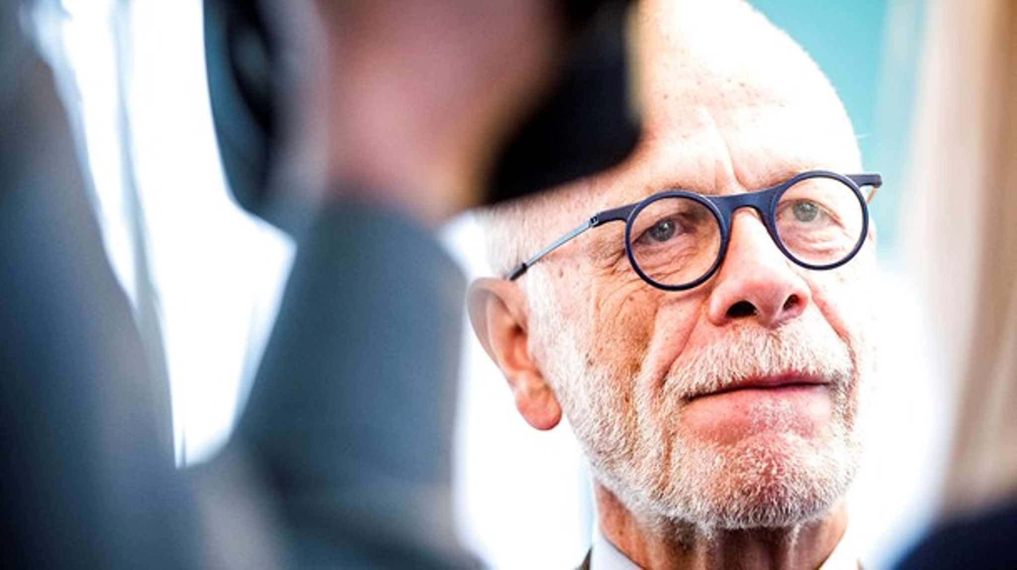 Tiden er ved at løbe ud for DR og de øvrige public service-medier, skriver Christian S. Nissen&nbsp;i ny bog.